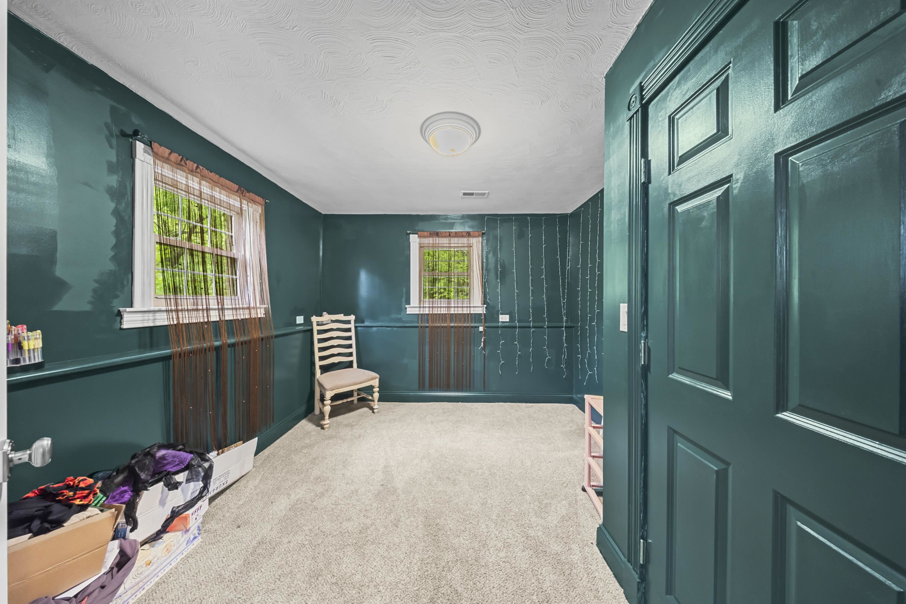 5438 Don Road
