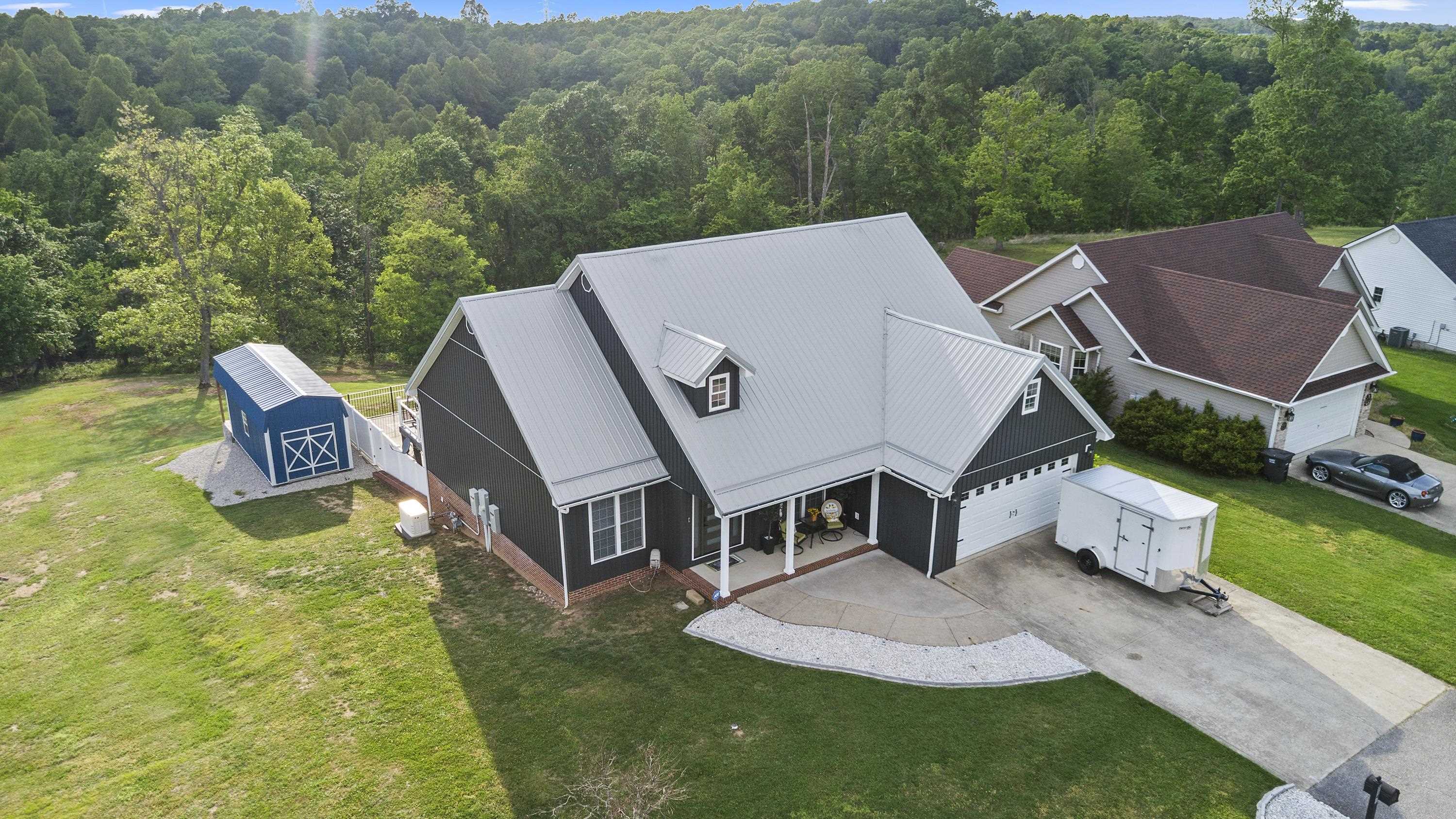 https://zimg.paragon.ice.com/ParagonImages/Property/PH/AABRKY/60557/1/0/0/4d2e2162ab0727c5eb9bf51c6ce9a4d5/0/b82bea26433fc38afcd01fecc958d87c/60557-922f0a0e-e77f-4c76-80f0-0fb7fcb115e5.JPG
