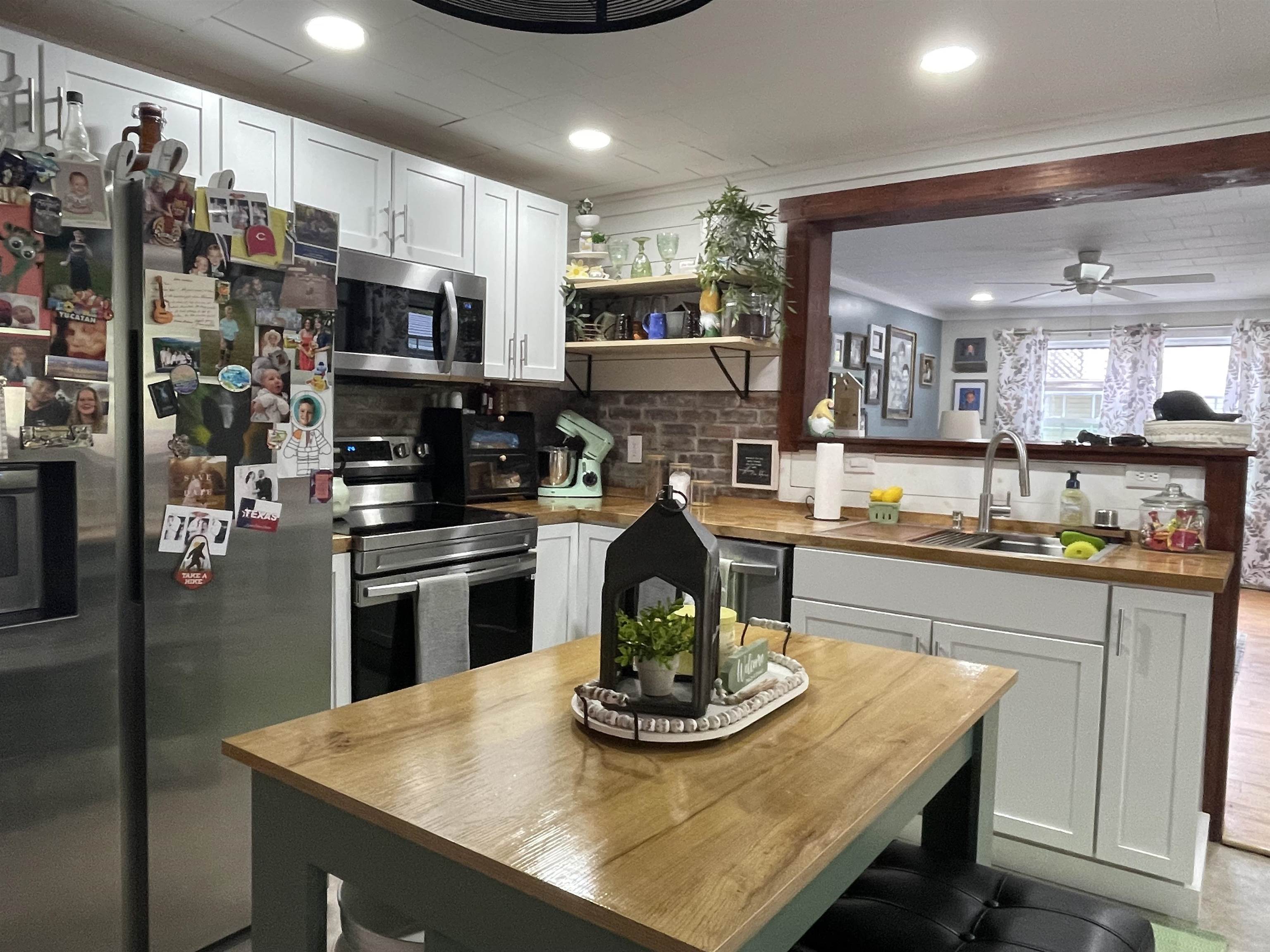 3508 N State Highway 7
