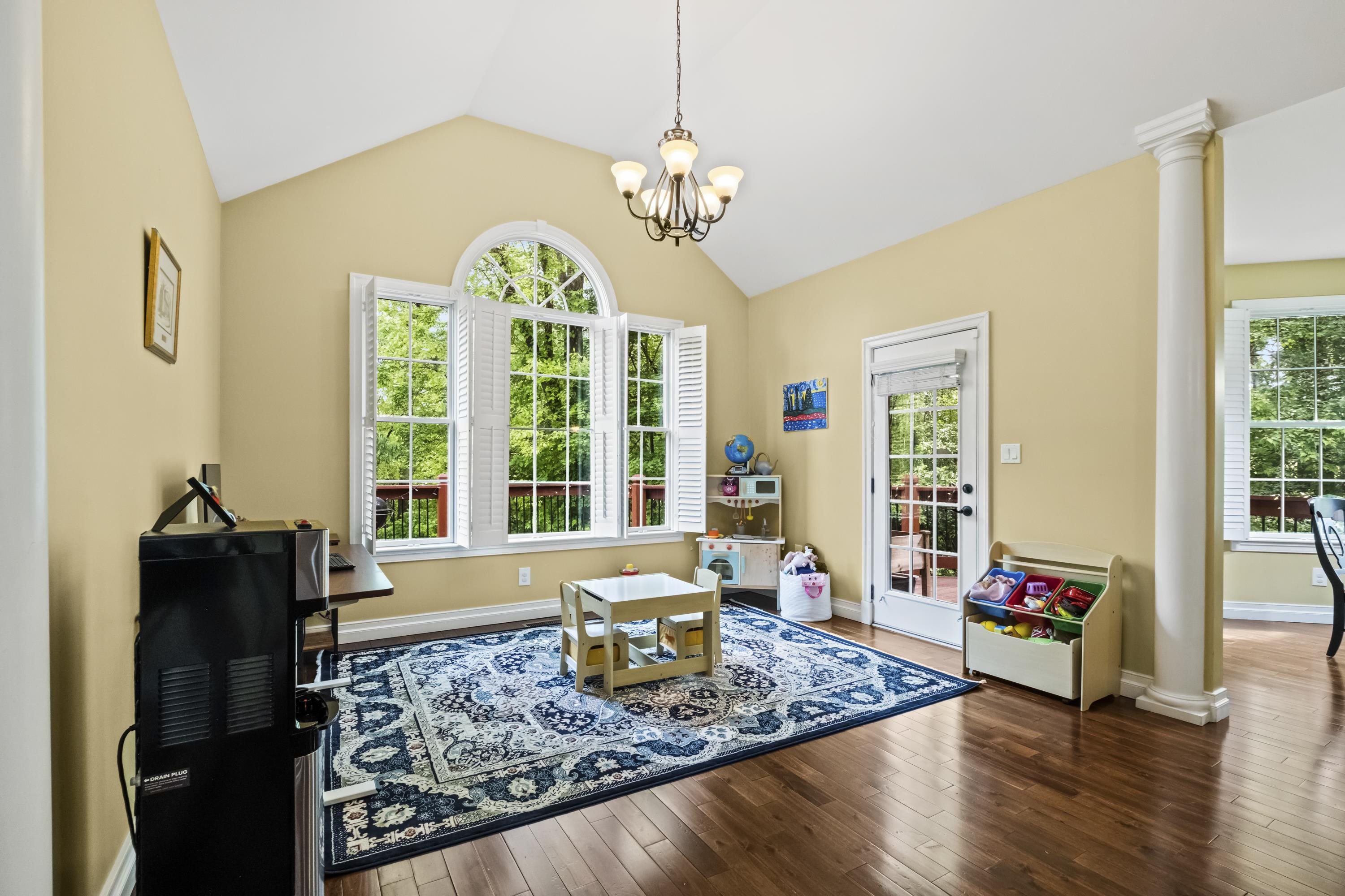 1257 Ivy Creek Road