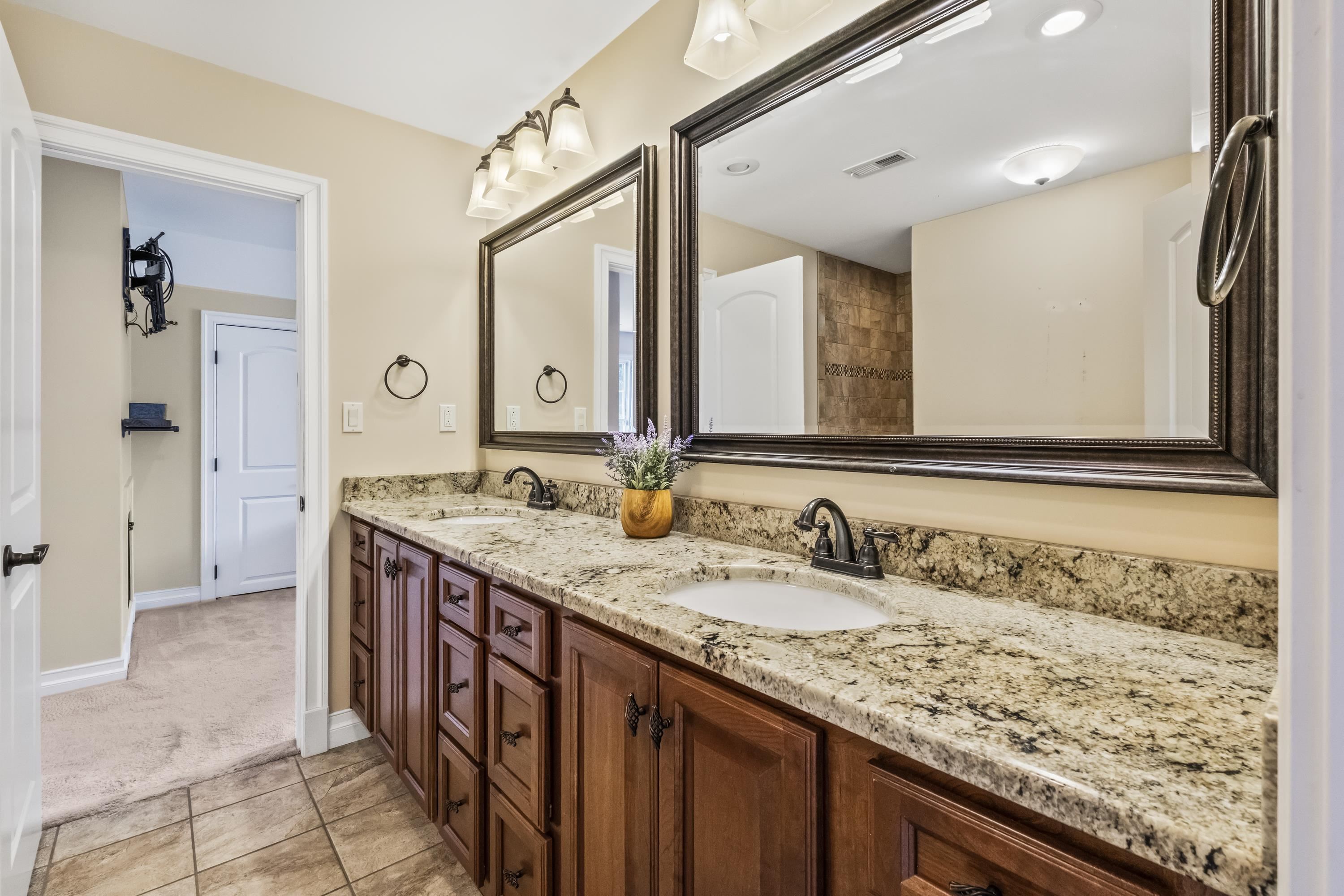 1257 Ivy Creek Road