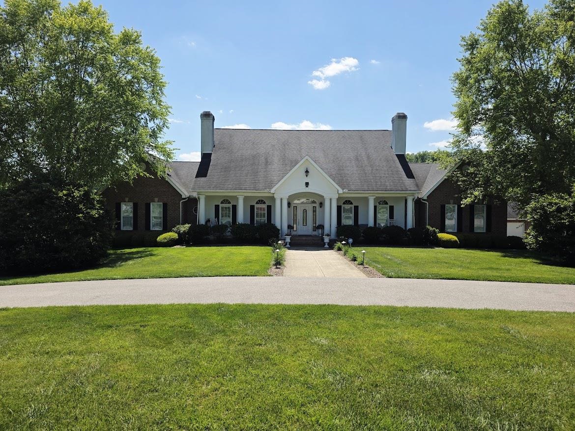 296 Lakeview Circle