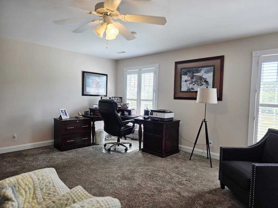 296 Lakeview Circle