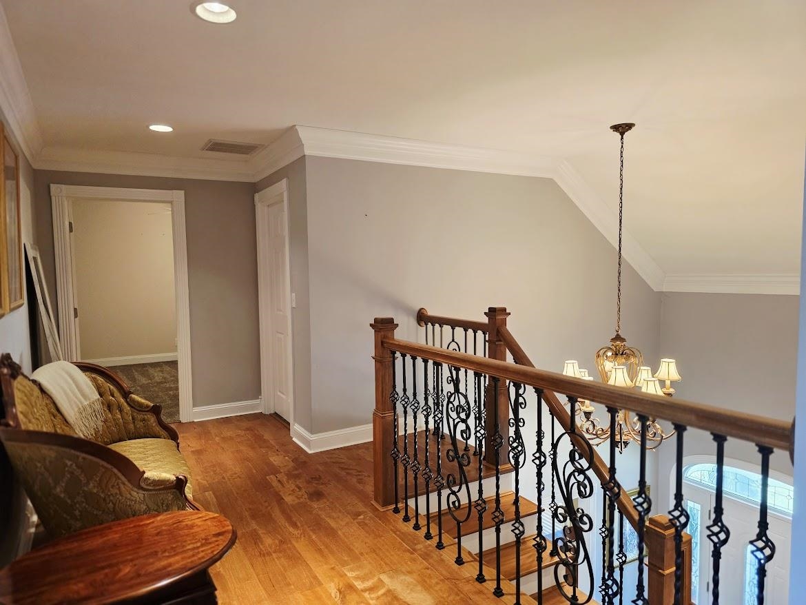 296 Lakeview Circle