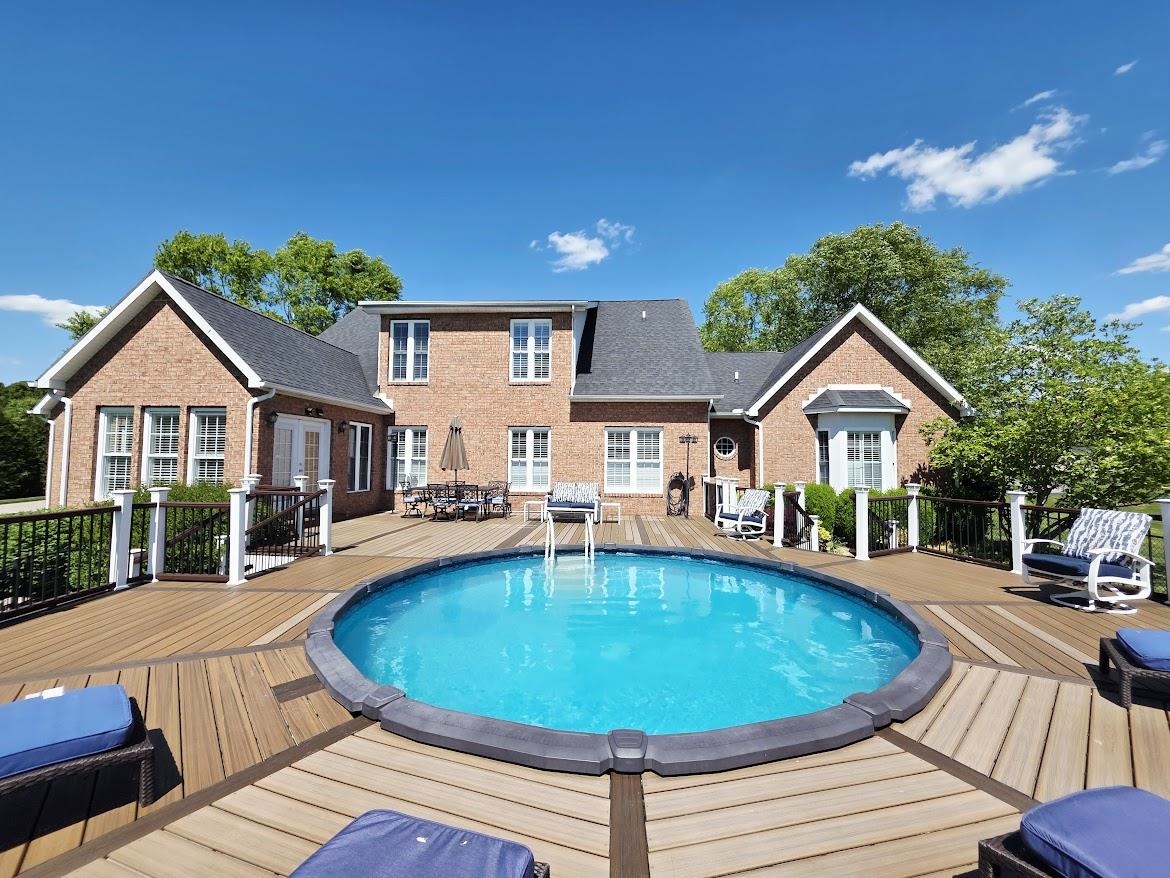 296 Lakeview Circle