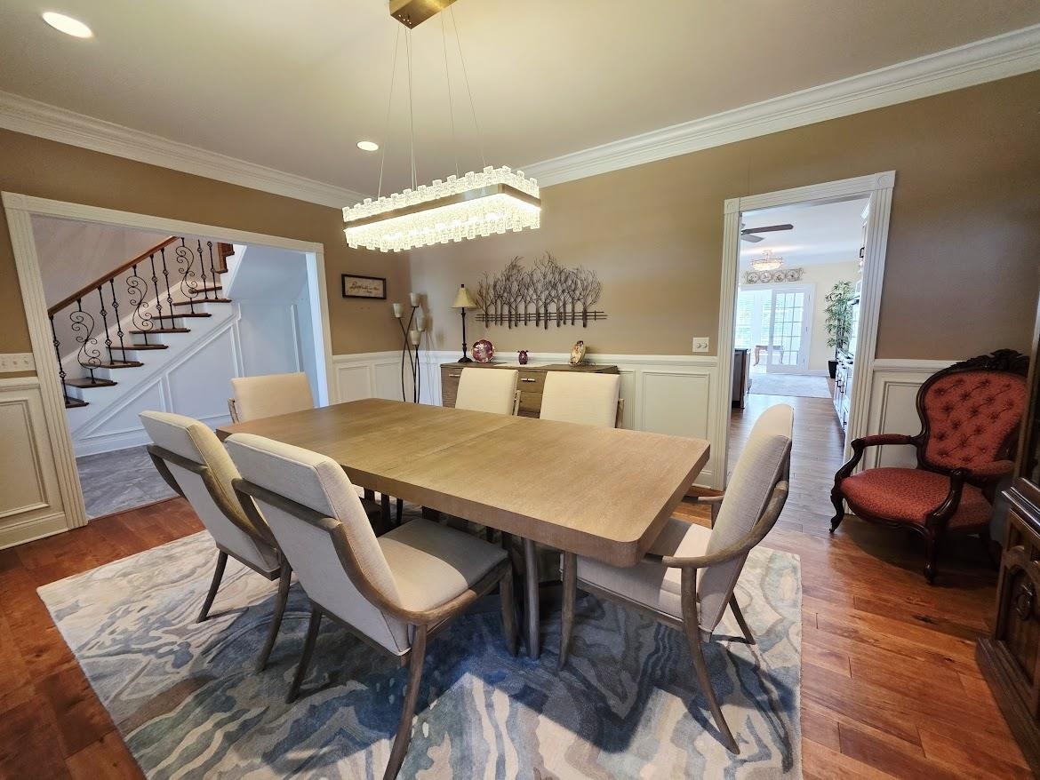 296 Lakeview Circle