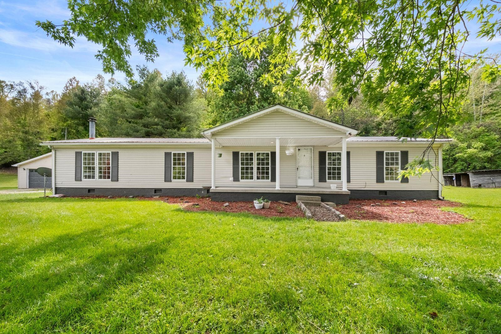 https://zimg.paragon.ice.com/ParagonImages/Property/PH/AABRKY/60602/1/0/0/072fe1ff0f99f57b4249374b22630506/0/452056d0cd529124ea75e6256efa4882/60602-1d5f3f84-caec-43aa-98ca-697b08108aff.JPG