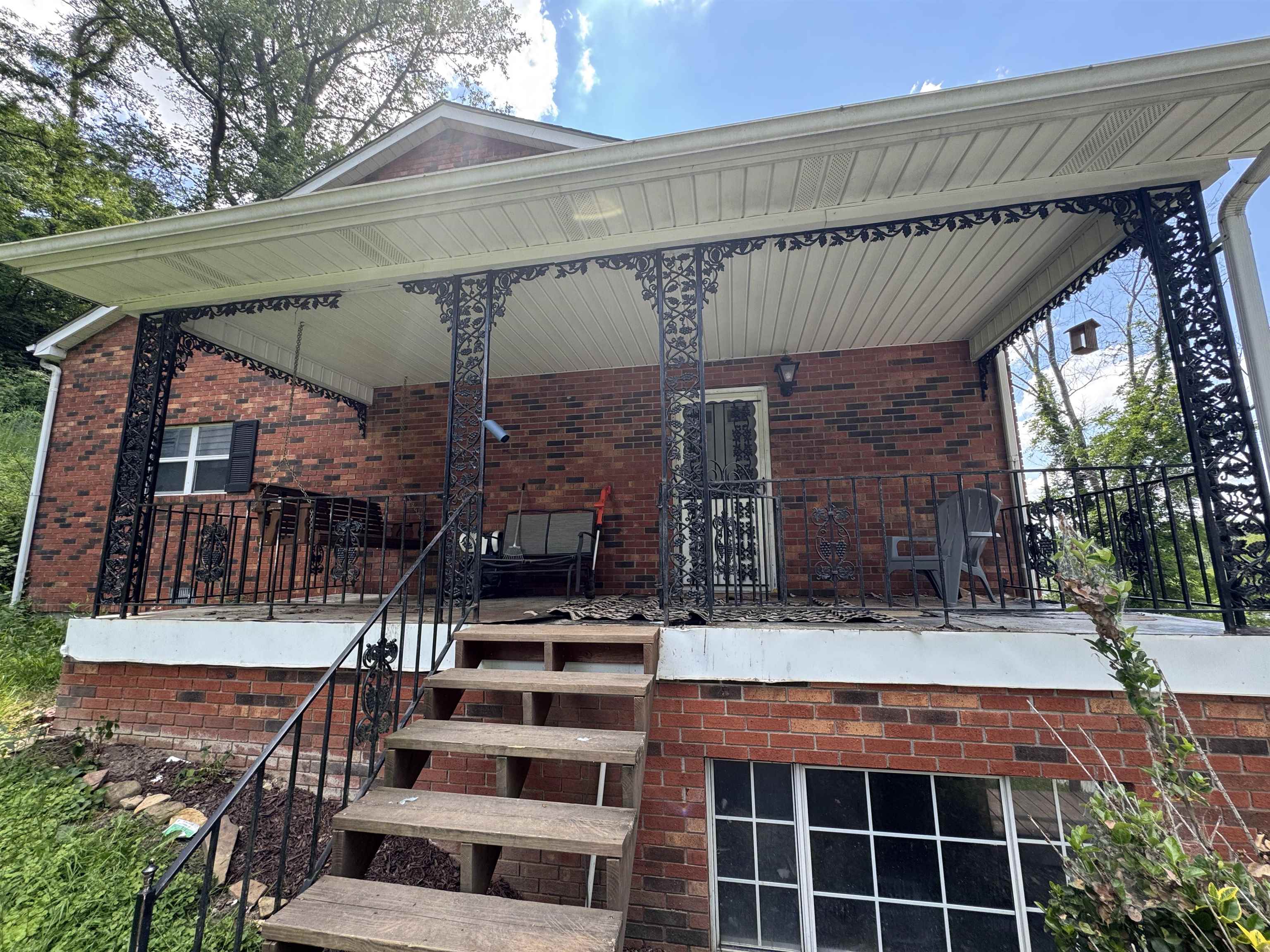 https://zimg.paragon.ice.com/ParagonImages/Property/PH/AABRKY/60633/2/0/0/2c3cfdb19d97a6bfbf10fdf09bf9bed3/0/29da76e21cdf03732d09384719b37b6c/60633-ff49842b-095e-404b-945d-c304eaa2364f.JPG
