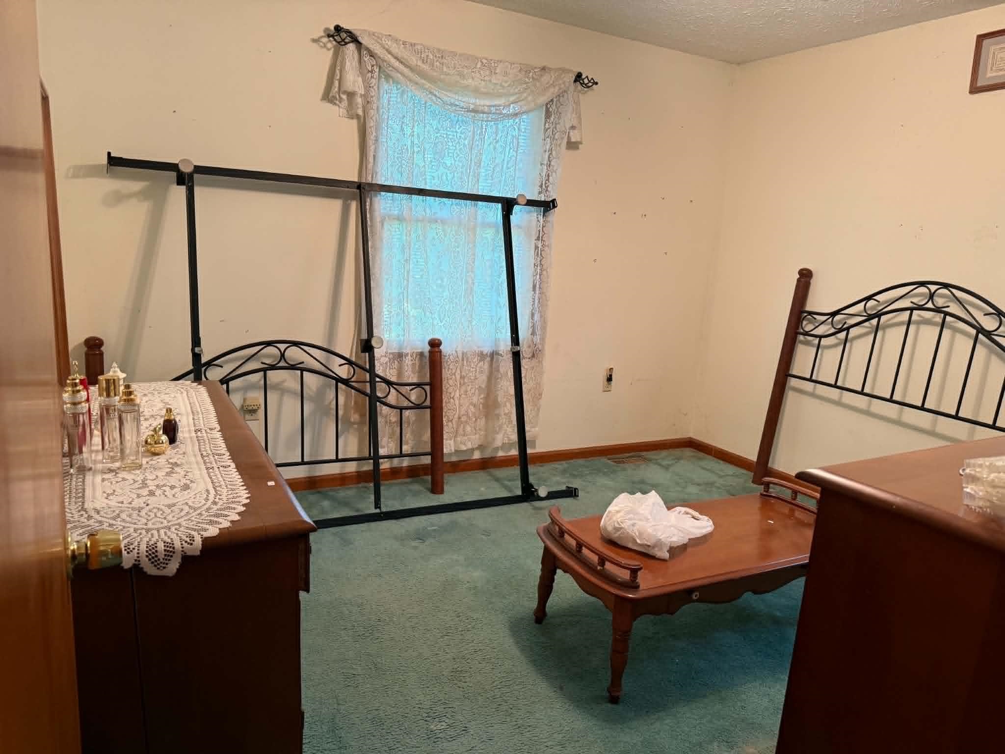 https://zimg.paragon.ice.com/ParagonImages/Property/PH/AABRKY/60646/4/0/0/707520c14dc91201509babecc1c6f26d/0/315d8100465f9bcf6dd6a6bb47fe728f/60646-0913faa7-a9ca-4d7a-8cac-7566343bd81c.JPG