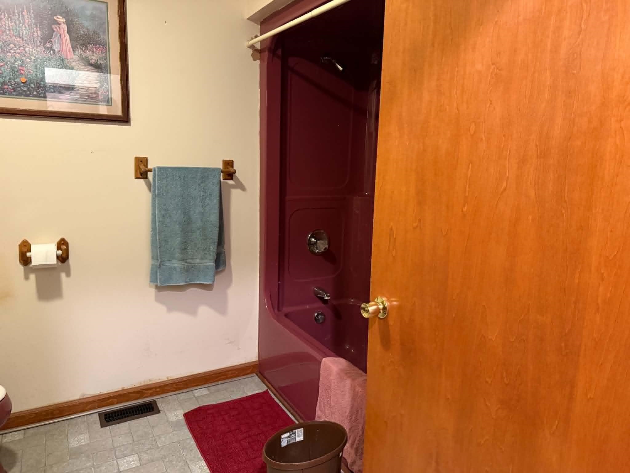 https://zimg.paragon.ice.com/ParagonImages/Property/PH/AABRKY/60646/6/0/0/2d86bc23729685d7ce62600594e821bf/0/315d8100465f9bcf6dd6a6bb47fe728f/60646-8fdd3519-29dd-40b8-87a9-6ce9ef533756.JPG
