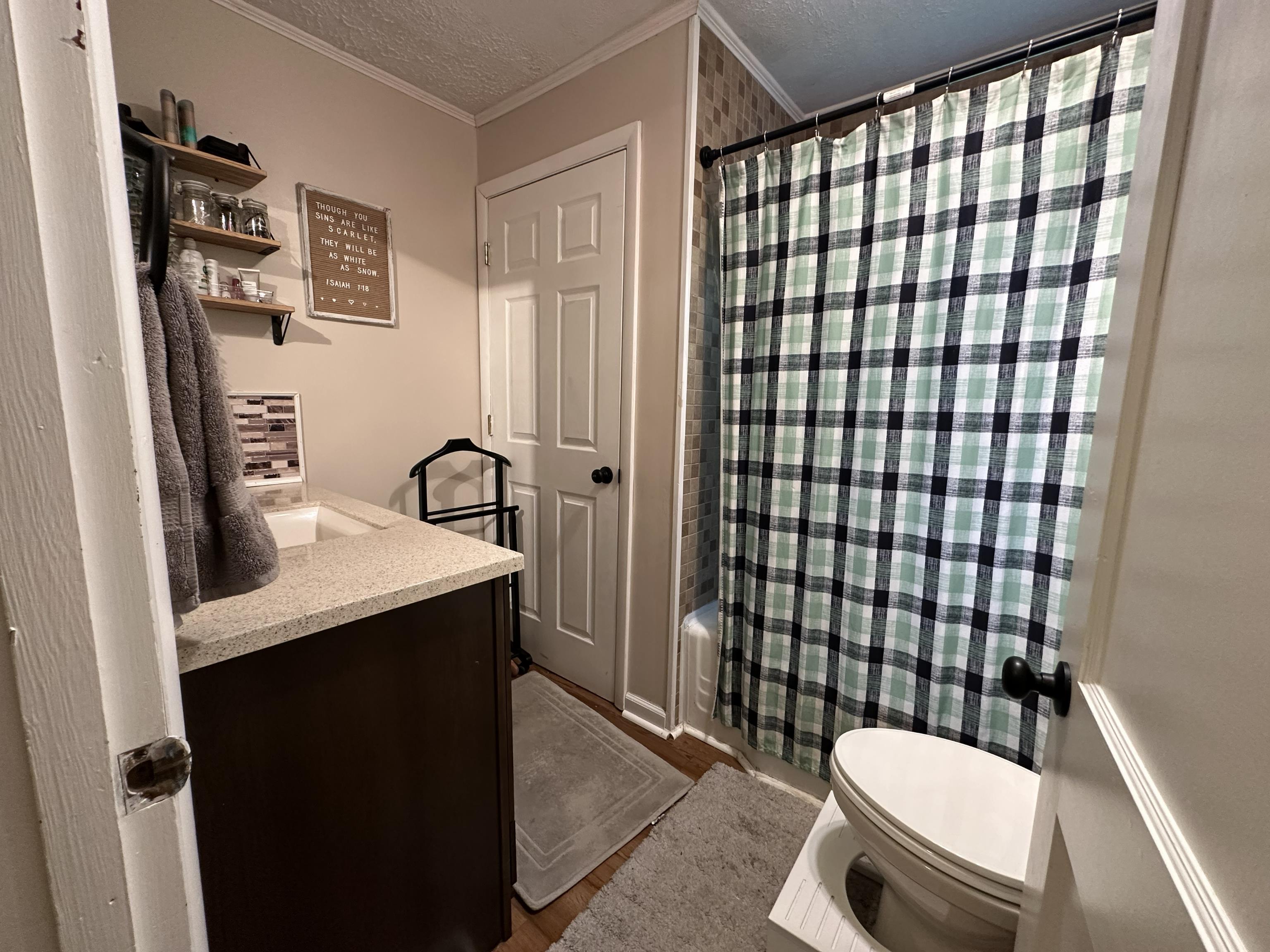 https://zimg.paragon.ice.com/ParagonImages/Property/PH/AABRKY/60659/13/0/0/3d13f2abea460e3e2c4bef20eda9525f/0/3144ff55e06e3419158737a18bef70c4/60659-e2f6a3f6-3849-4870-8f0c-3d6eefb7a7d5.JPG