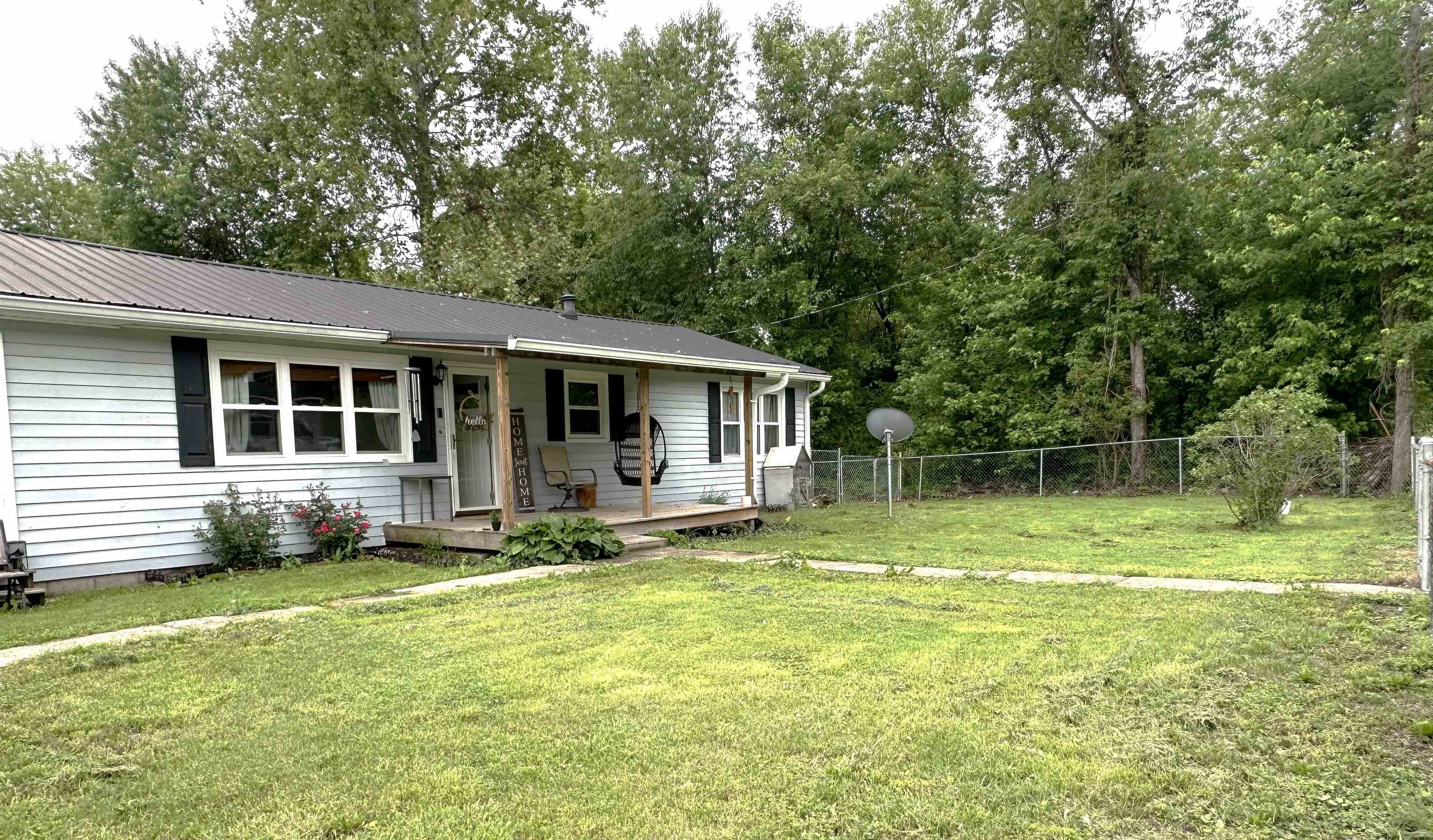 https://zimg.paragon.ice.com/ParagonImages/Property/PH/AABRKY/60659/2/0/0/b0f4f1b1a2bdee1d501254b600d88196/0/3144ff55e06e3419158737a18bef70c4/60659-55f53158-3b7a-4f5a-9fae-43b63c2e5783.JPG