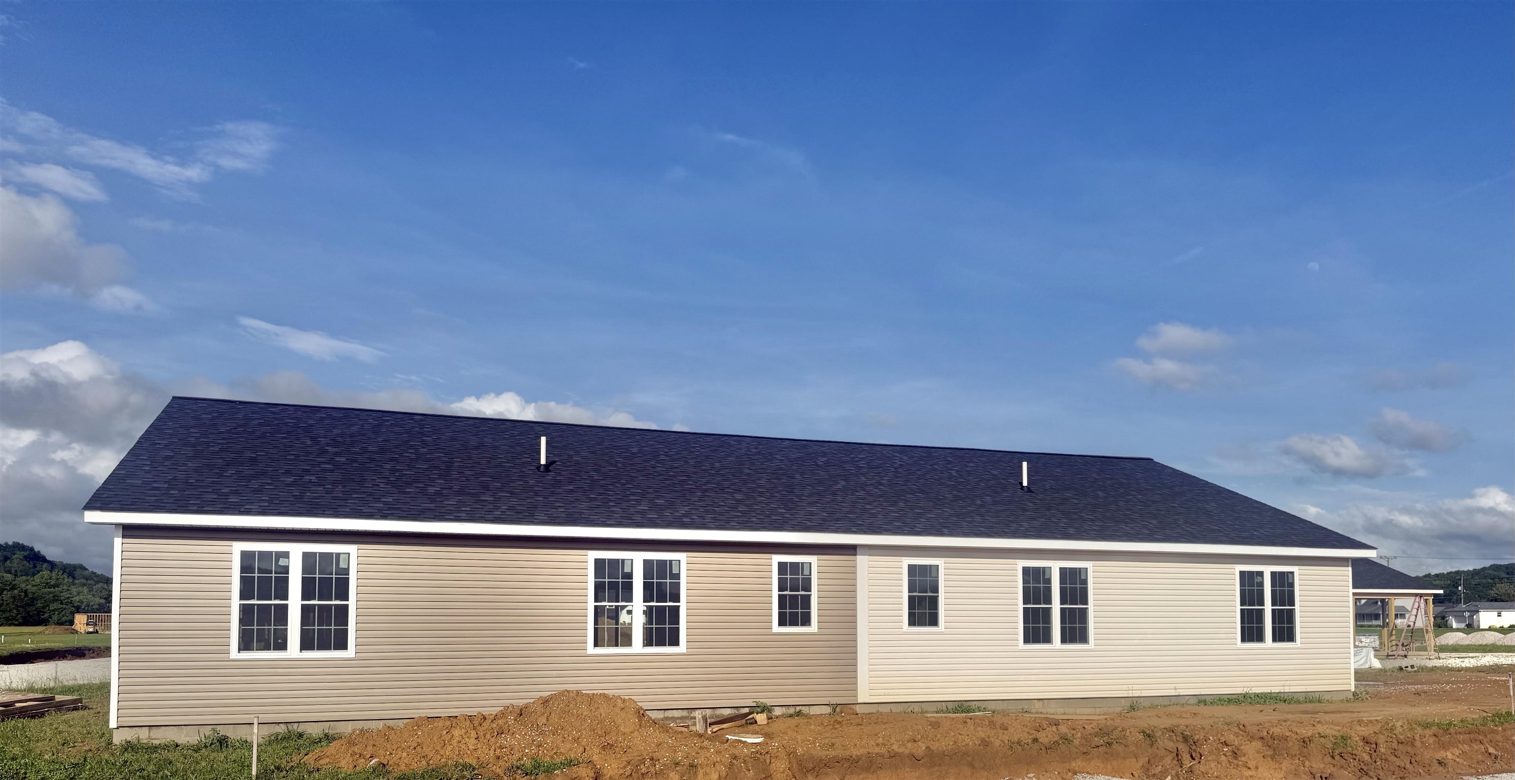 https://zimg.paragon.ice.com/ParagonImages/Property/PH/AABRKY/60673/4/0/0/5ca6ede2c5aee750fe1b6e94d2b89b1a/0/4b2cab674b2a5f2c46279bce400b59b2/60673-e4e933eb-a2d0-42a9-942c-338b225ee89b.JPG