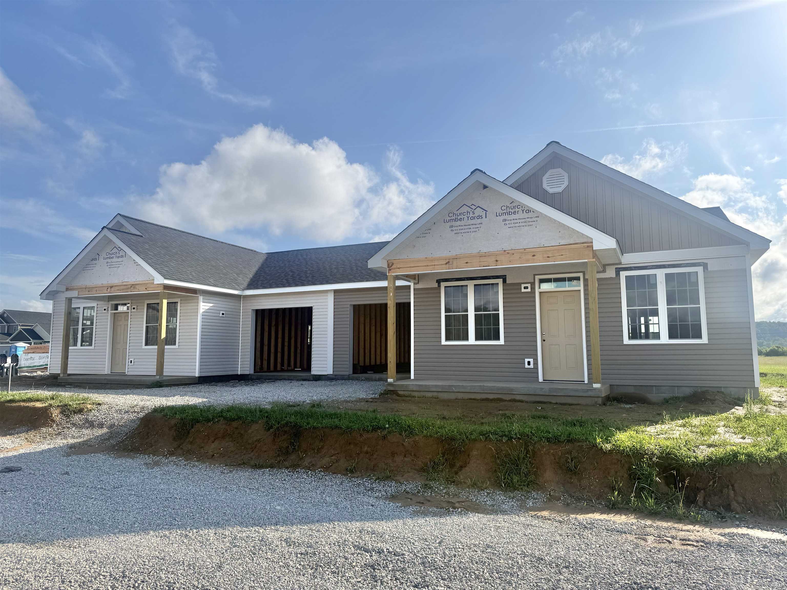 https://zimg.paragon.ice.com/ParagonImages/Property/PH/AABRKY/60673/5/0/0/20a73b6809ea554980517fa19ca5ba51/0/4b2cab674b2a5f2c46279bce400b59b2/60673-a28de255-dbc2-4699-bdea-9b2fe25a78f9.JPG