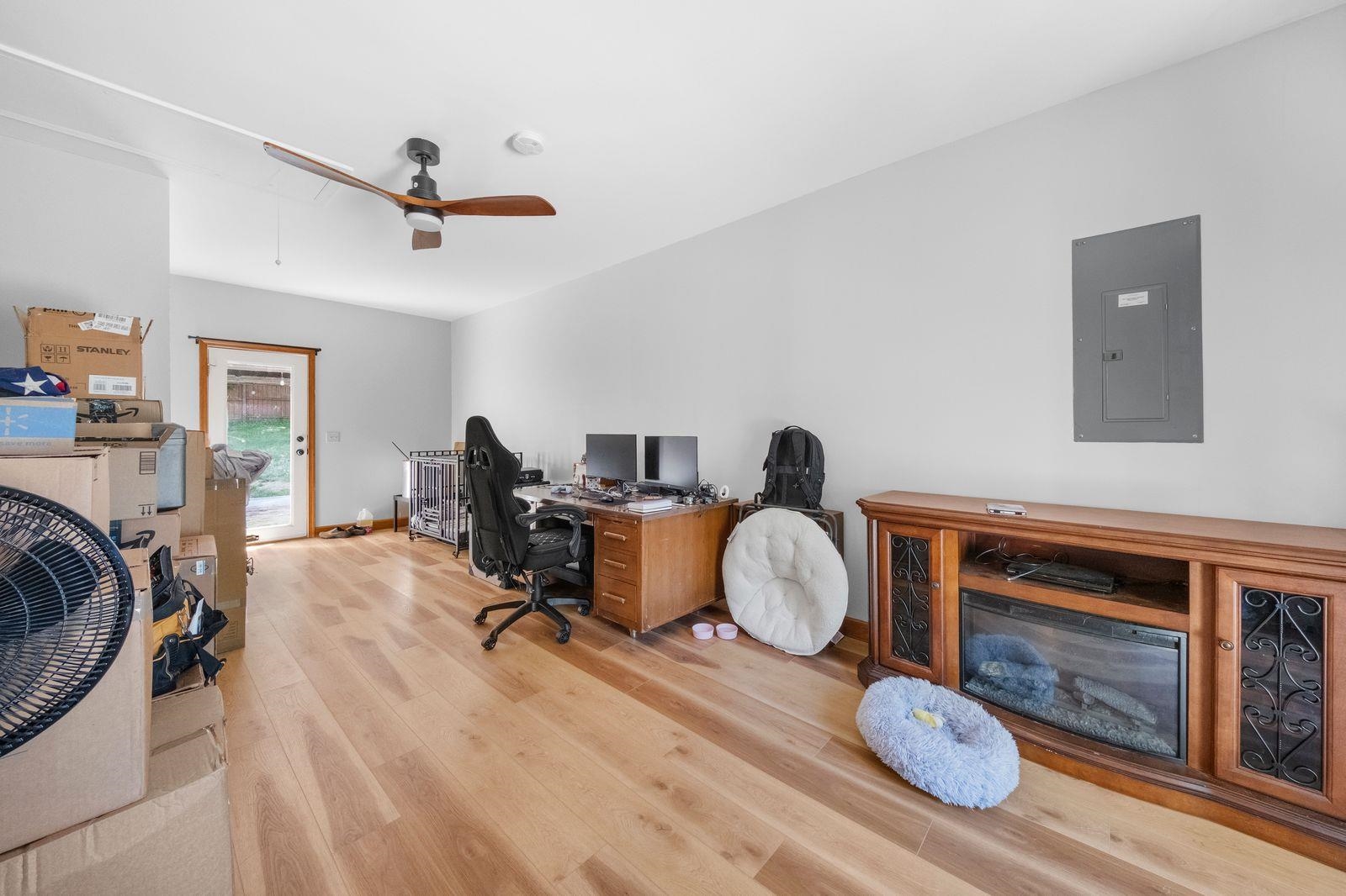https://zimg.paragon.ice.com/ParagonImages/Property/PH/AABRKY/60712/12/0/0/b0d3957932bf6f574fe97d3d9f0a2231/0/3b651d9b790cec0abec00e3d27478a9f/60712-52eca82f-146b-4364-aaf4-20cde724aeb6.JPG