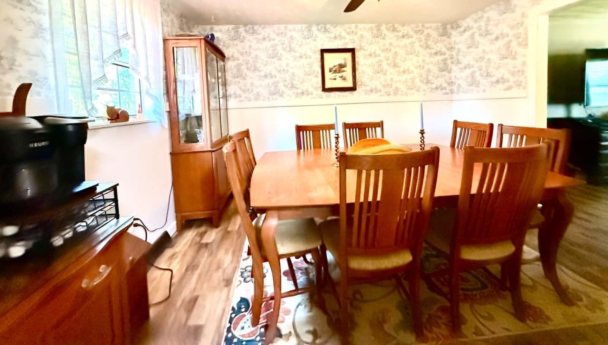 https://zimg.paragon.ice.com/ParagonImages/Property/PH/AABRKY/60713/6/0/0/7c75c7158df7bd77f55ce2470c19b325/0/9ee3d140ac0848d7ceecf2cb5506055a/60713-84eb3476-3762-4c96-89bb-2eb8447ea677.JPG