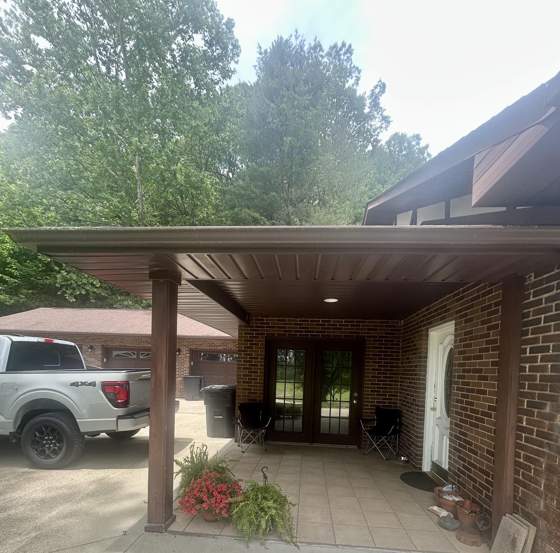 https://zimg.paragon.ice.com/ParagonImages/Property/PH/AABRKY/60717/4/0/0/5fd0311a6aba3fdf6dafbfc869537b61/0/6ad0d9b05649f2d74d8efe971483f529/60717-9ec42aa0-2af2-41b9-a5a3-c7029ca0bd55.JPG