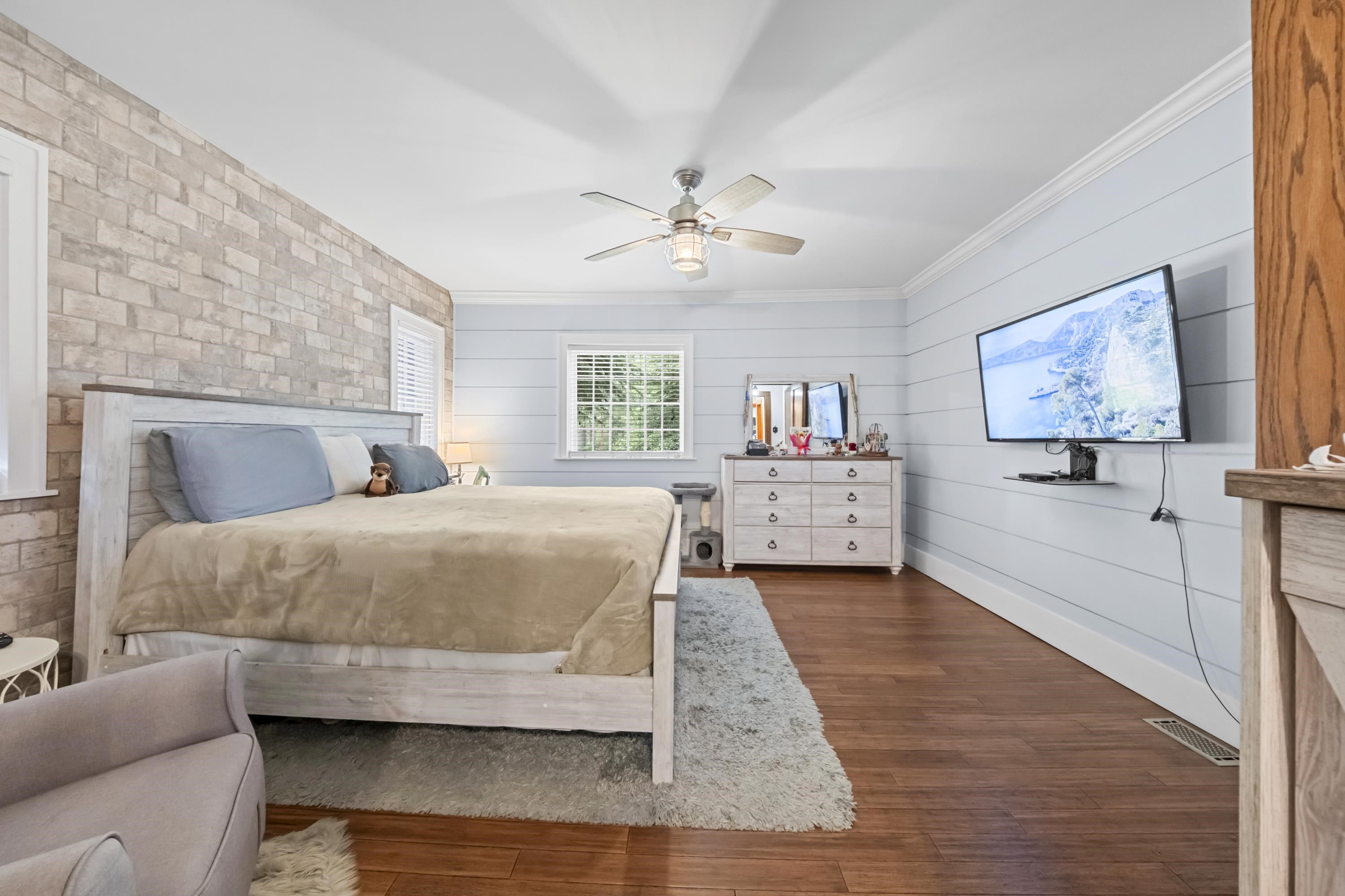 https://zimg.paragon.ice.com/ParagonImages/Property/PH/AABRKY/60719/12/0/0/8becb89665191061e3fb3fe3989410ed/0/c0d955225beb9be1e684e21fa1707a63/60719-9ca8f50a-b24c-447a-885d-9b2c9e6c87eb.JPG