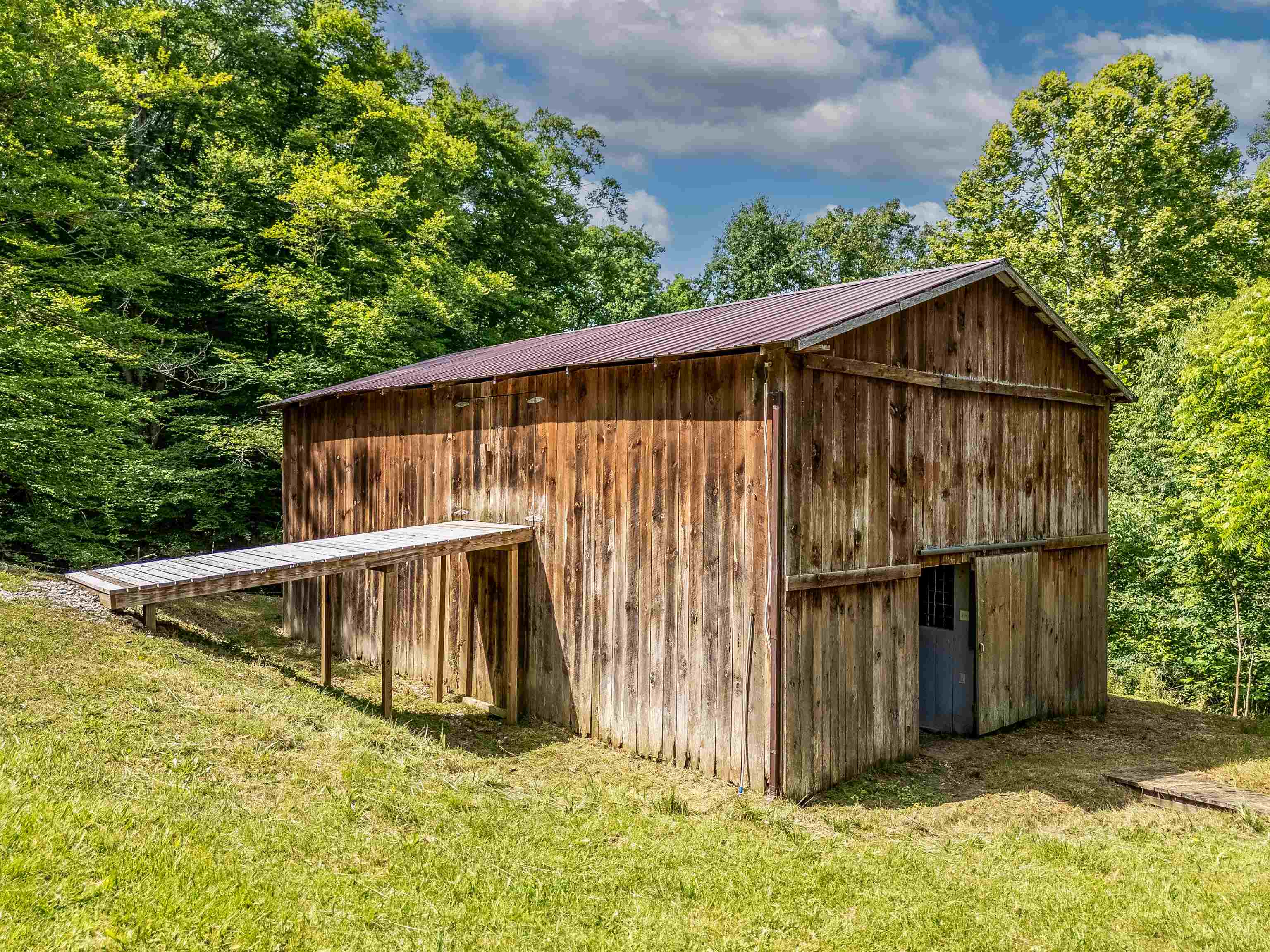 https://zimg.paragon.ice.com/ParagonImages/Property/PH/AABRKY/60736/9/0/0/15b07ff89f09638c4cb1d3b1e1d4effb/0/3d158f4a94a661a3fd2973211a3668ea/60736-f564aed0-0f81-45c9-a36e-b559a1ecd014.JPG