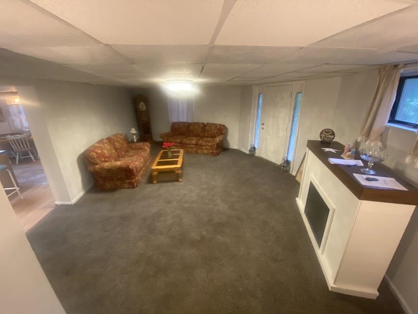 https://zimg.paragon.ice.com/ParagonImages/Property/PH/AABRKY/60741/8/0/0/f381ce7e7c68a335038f87c054cac13c/0/5fafbf2eb8f211605097bfea6068345b/60741-982ab5af-468e-4095-8823-dda499402bd6.JPG