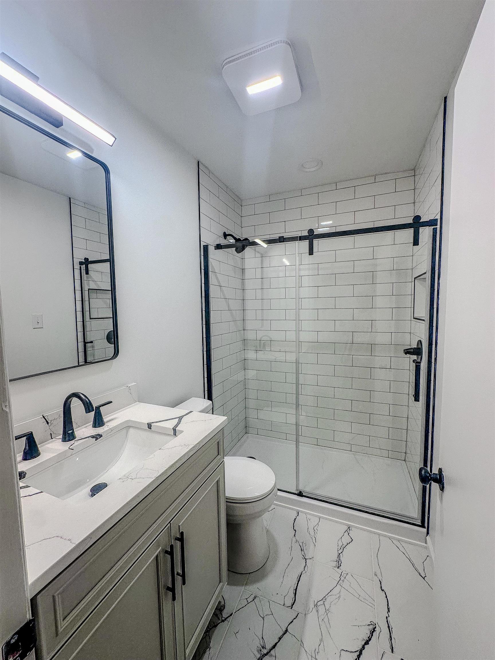https://zimg.paragon.ice.com/ParagonImages/Property/PH/AABRKY/60757/8/0/0/b9d46f4c6984ca832e9a838dcd9c8202/0/3762a3b361fab5b4264d499690bc6c19/60757-0e45985c-c4e1-4f9c-a7f3-89ee8f6147ae.JPG