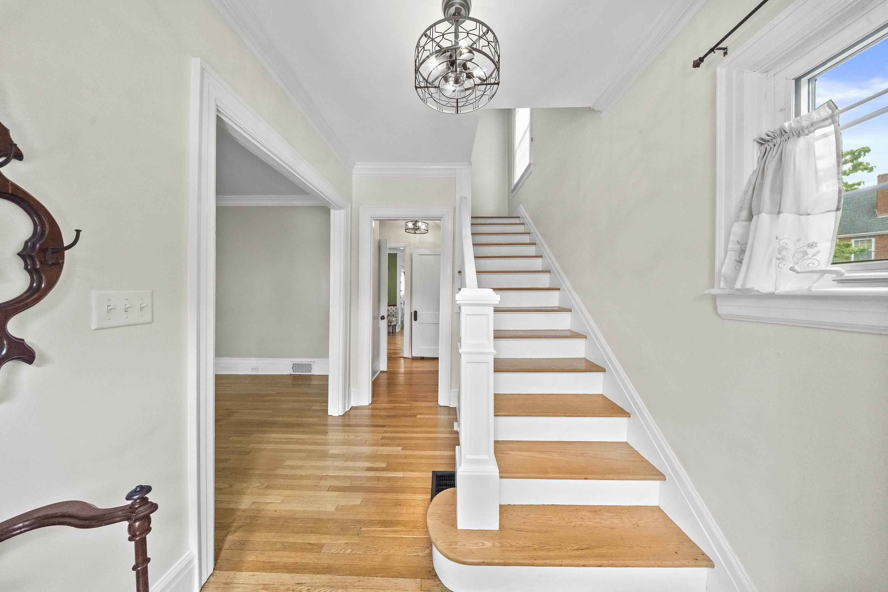 https://zimg.paragon.ice.com/ParagonImages/Property/PH/AABRKY/60758/3/0/0/97d21cb5f408337837f87024fb113726/0/01ba86b54b1a6e7fc841fdb997f95e8b/60758-567f99cb-b488-4a5c-b93d-3686c510ac31.JPG