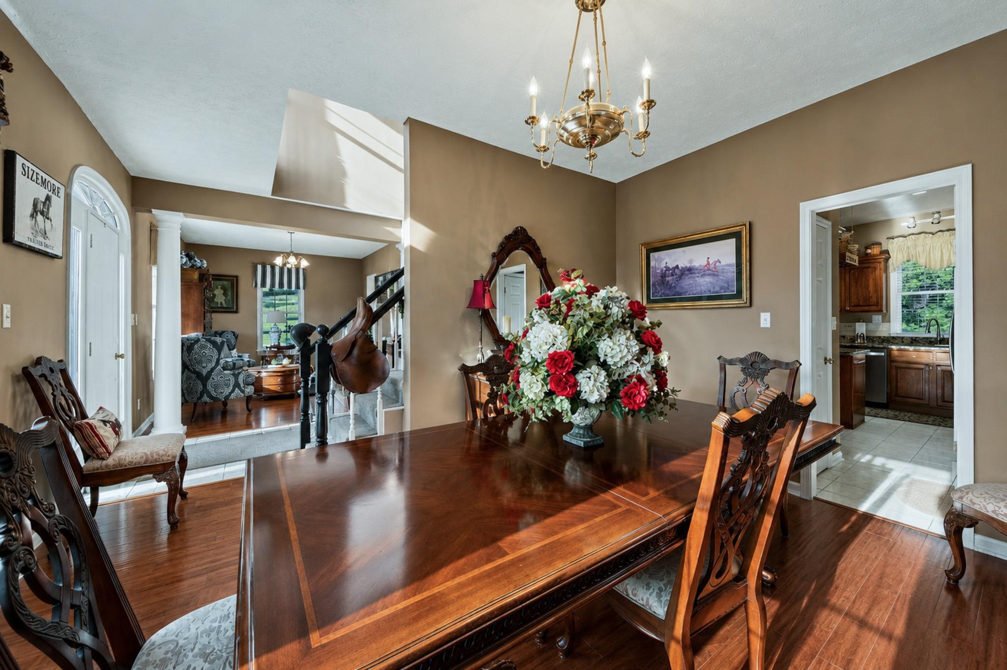 https://zimg.paragon.ice.com/ParagonImages/Property/PH/AABRKY/60765/13/0/0/fa5d007b34e333373f8c5ca225787ad5/0/0a33a440c41edfa5fa504f69d76c2d28/60765-2033c168-76e6-4df1-954a-133630b638b4.JPG