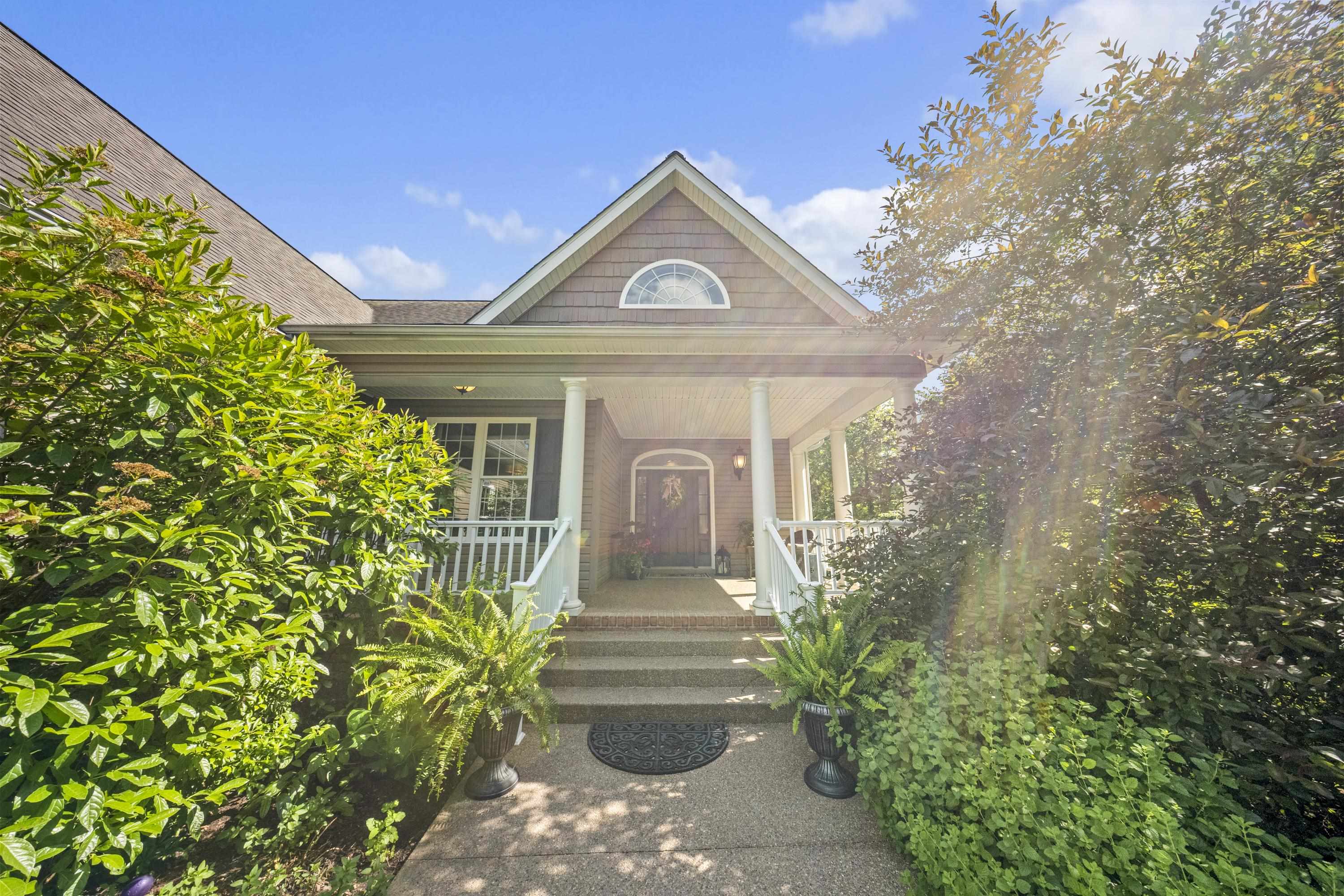 https://zimg.paragon.ice.com/ParagonImages/Property/PH/AABRKY/60766/8/0/0/4c4022096c313ff27897b2cbf8973619/0/e99a3d79c464c3681b444afd10e62258/60766-78757d14-2359-4530-aad9-284affb4791f.JPG