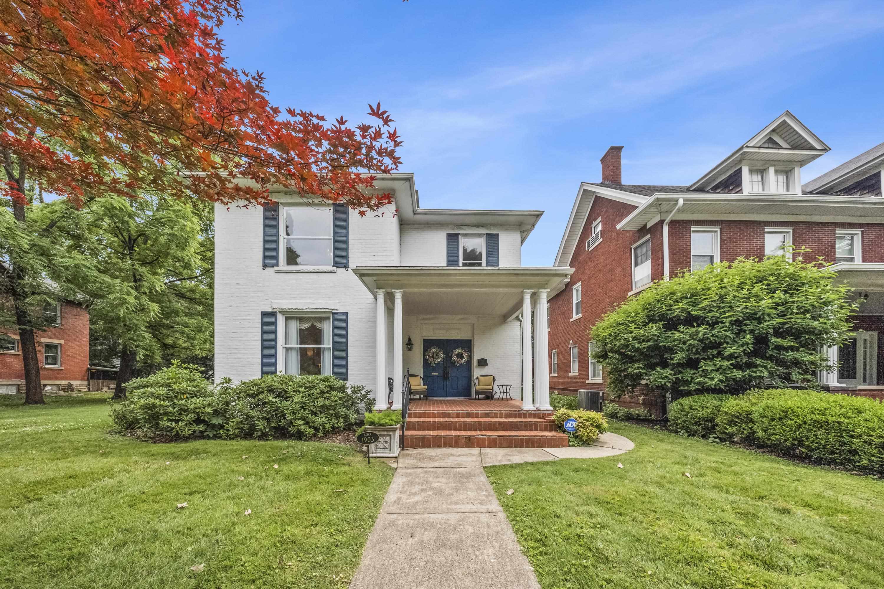 https://zimg.paragon.ice.com/ParagonImages/Property/PH/AABRKY/60772/1/0/0/d1c67e2c326faefd5714665b3466d054/0/b12d3621c7d0bbc6f093199f19542d0f/60772-e594877f-fdba-42e3-97d3-992b89c78228.JPG