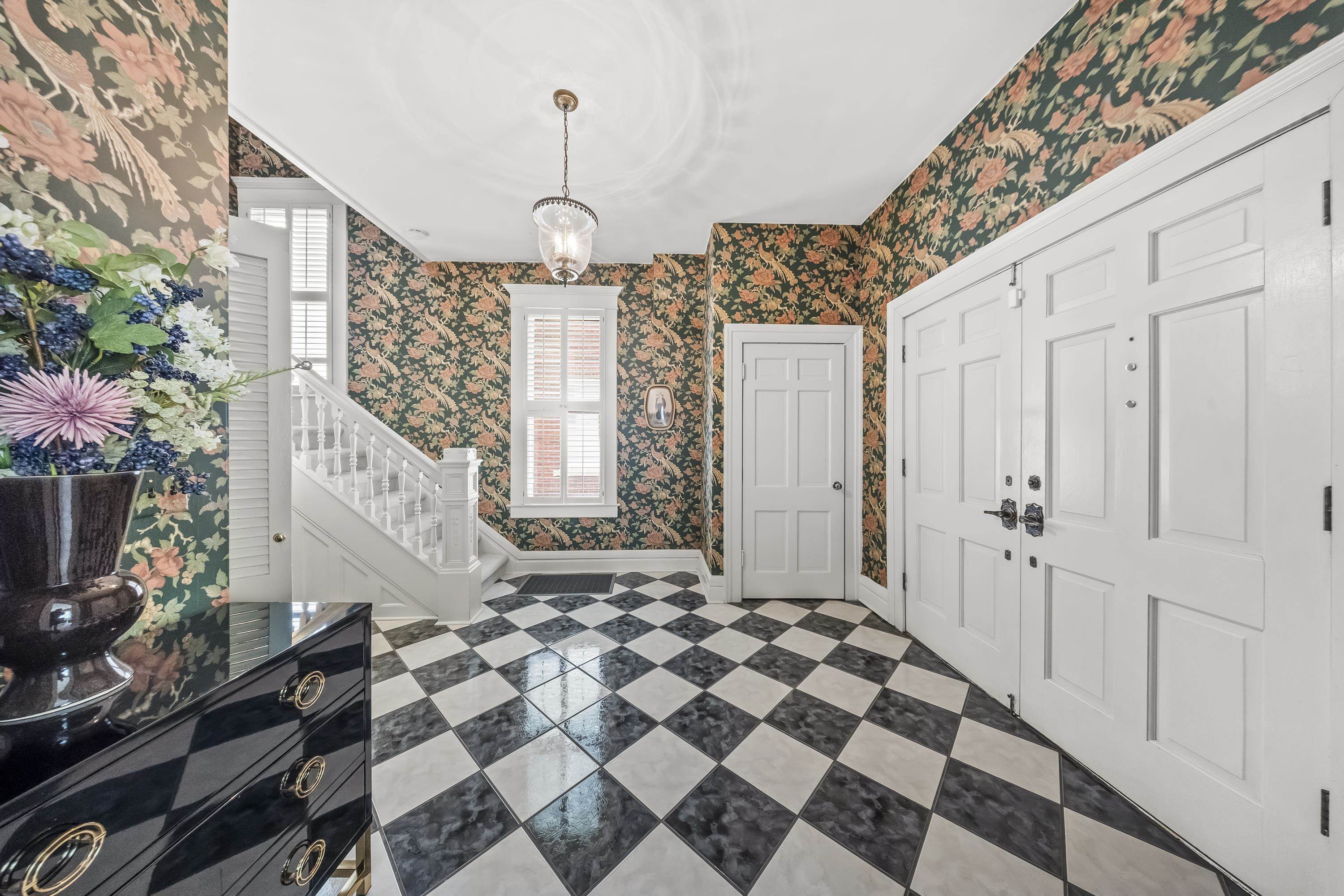 https://zimg.paragon.ice.com/ParagonImages/Property/PH/AABRKY/60772/8/0/0/e47e8171a3307f38d7b899b2aa3d2379/0/b12d3621c7d0bbc6f093199f19542d0f/60772-5c816674-3e20-49da-9e90-d70e716aa7ee.JPG