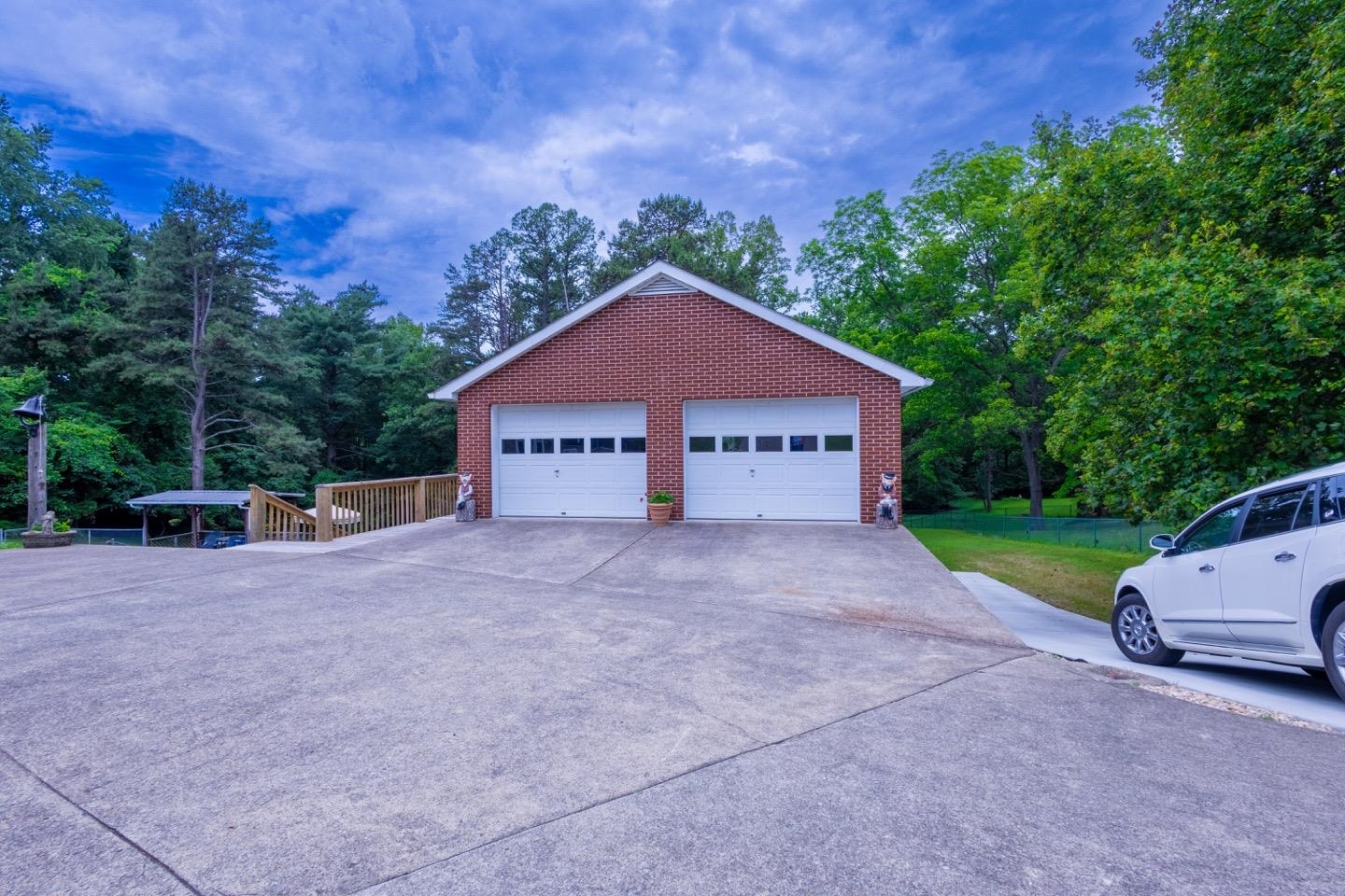 https://zimg.paragon.ice.com/ParagonImages/Property/PH/AABRKY/60776/6/0/0/8b44feb5cde9ca087daef98dd1ff19b6/0/a17e309f821f9f0a2113049fca42425b/60776-f5984ca9-1562-4a7c-bbcd-51cbd8cec836.JPG