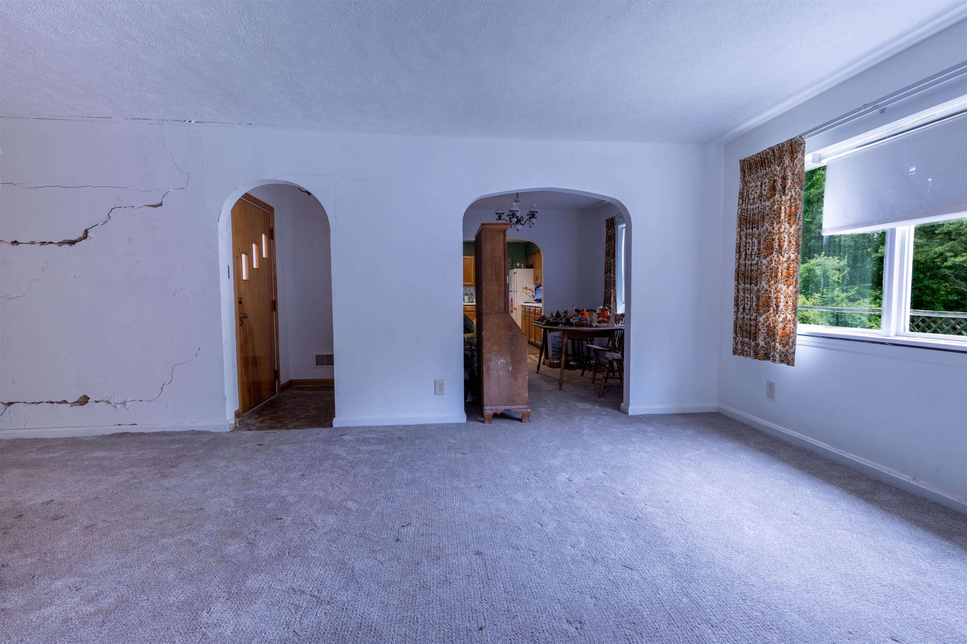 https://zimg.paragon.ice.com/ParagonImages/Property/PH/AABRKY/60776/8/0/0/b7565ac3fb83cb4c0dc87dd775a398c2/0/a17e309f821f9f0a2113049fca42425b/60776-8e03f84f-9486-4470-aab2-eea291091a55.JPG