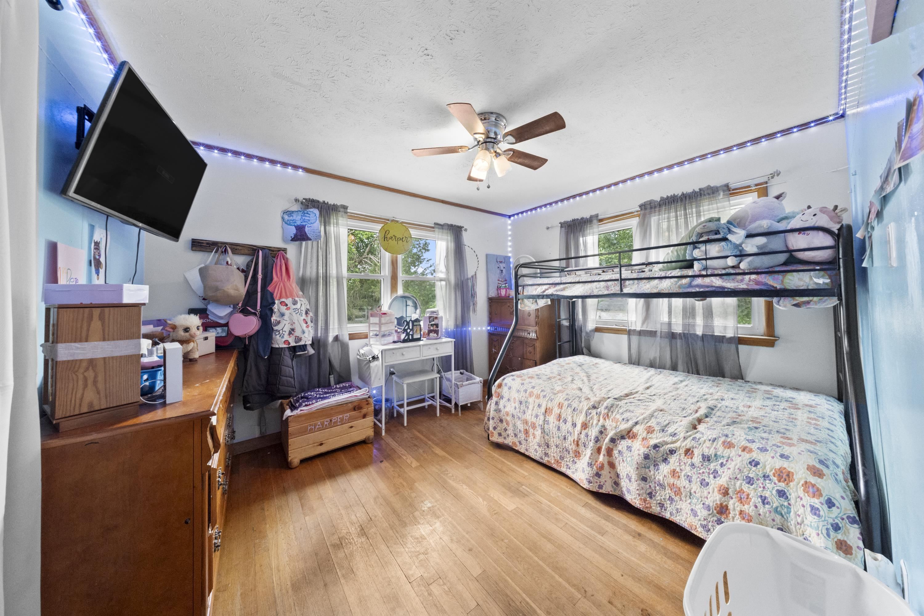 https://zimg.paragon.ice.com/ParagonImages/Property/PH/AABRKY/60781/12/0/0/0f11d8028908f780a81c8ed48702be31/0/57f379aa4407ec41eff179b4f38167cf/60781-02ae7731-b693-49cc-a816-dd6b0da179f2.JPG