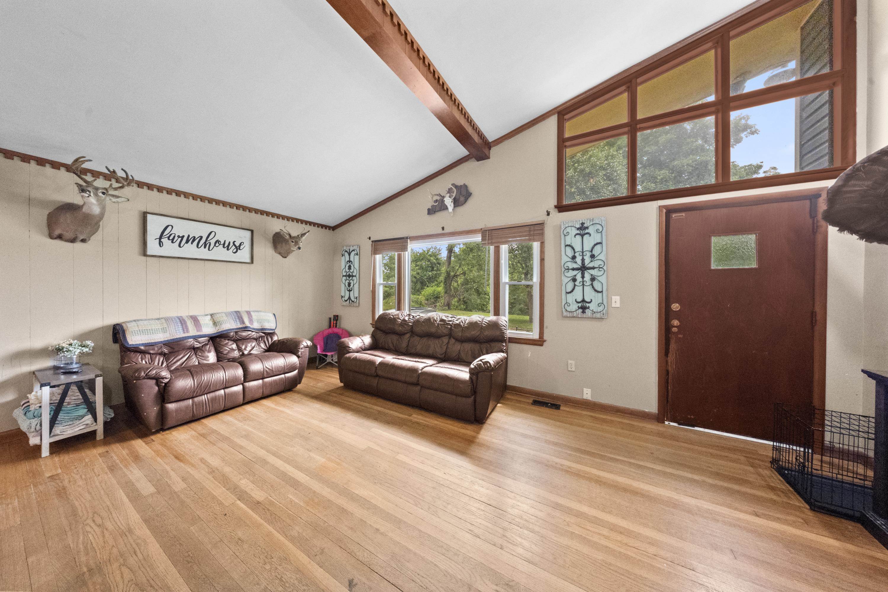 https://zimg.paragon.ice.com/ParagonImages/Property/PH/AABRKY/60781/8/0/0/1ec9a1889a434275382aa11899ef143a/0/57f379aa4407ec41eff179b4f38167cf/60781-cb77eab0-29be-4c8d-ba90-b1129e8f5c6d.JPG