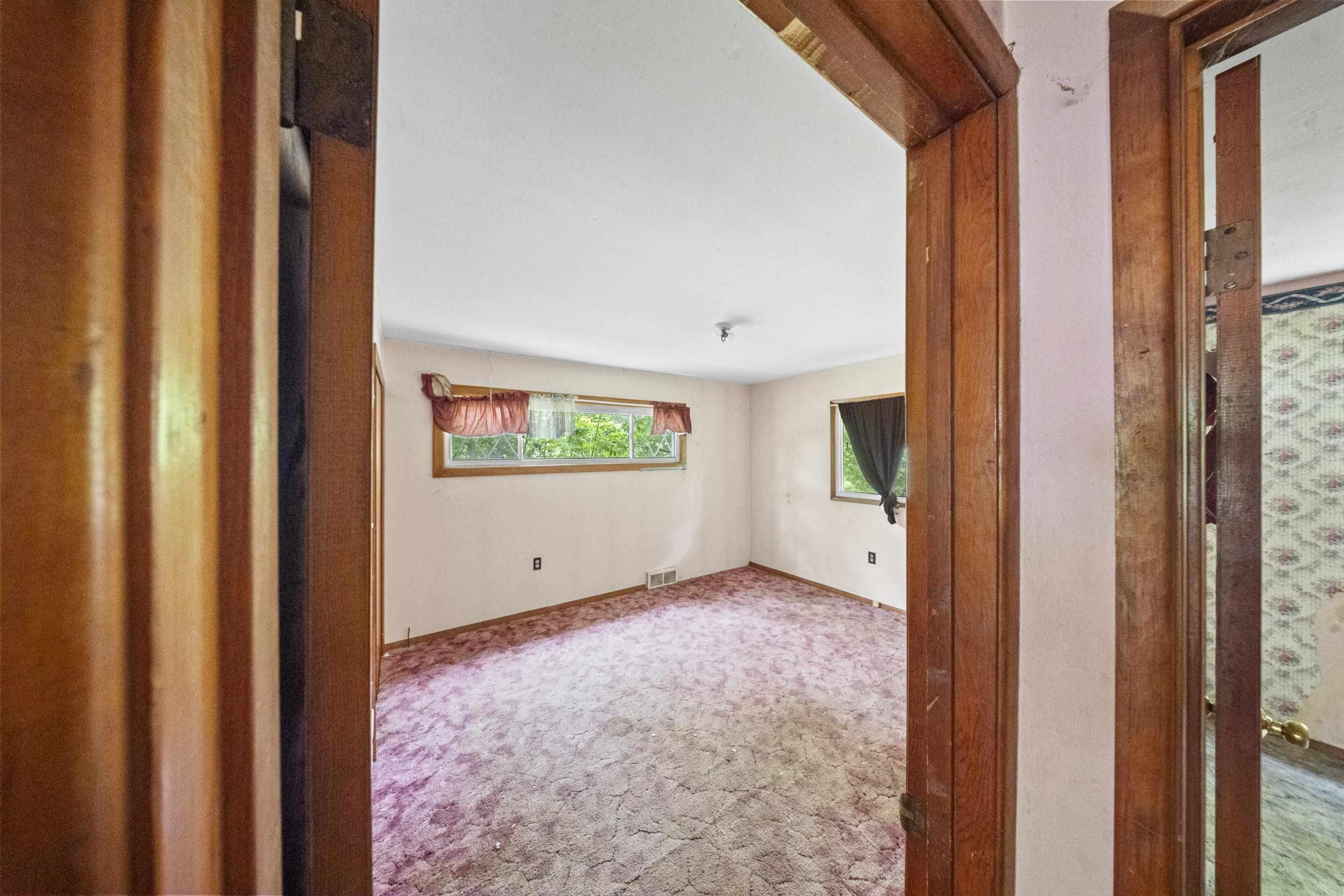 https://zimg.paragon.ice.com/ParagonImages/Property/PH/AABRKY/60798/10/0/0/f6d10a9ec544f7af8b04758085101273/0/824390687d6b18899bc75ebee9a156bf/60798-d2c5e4a8-9c1d-4b0d-8460-f2c5c348d3b5.JPG