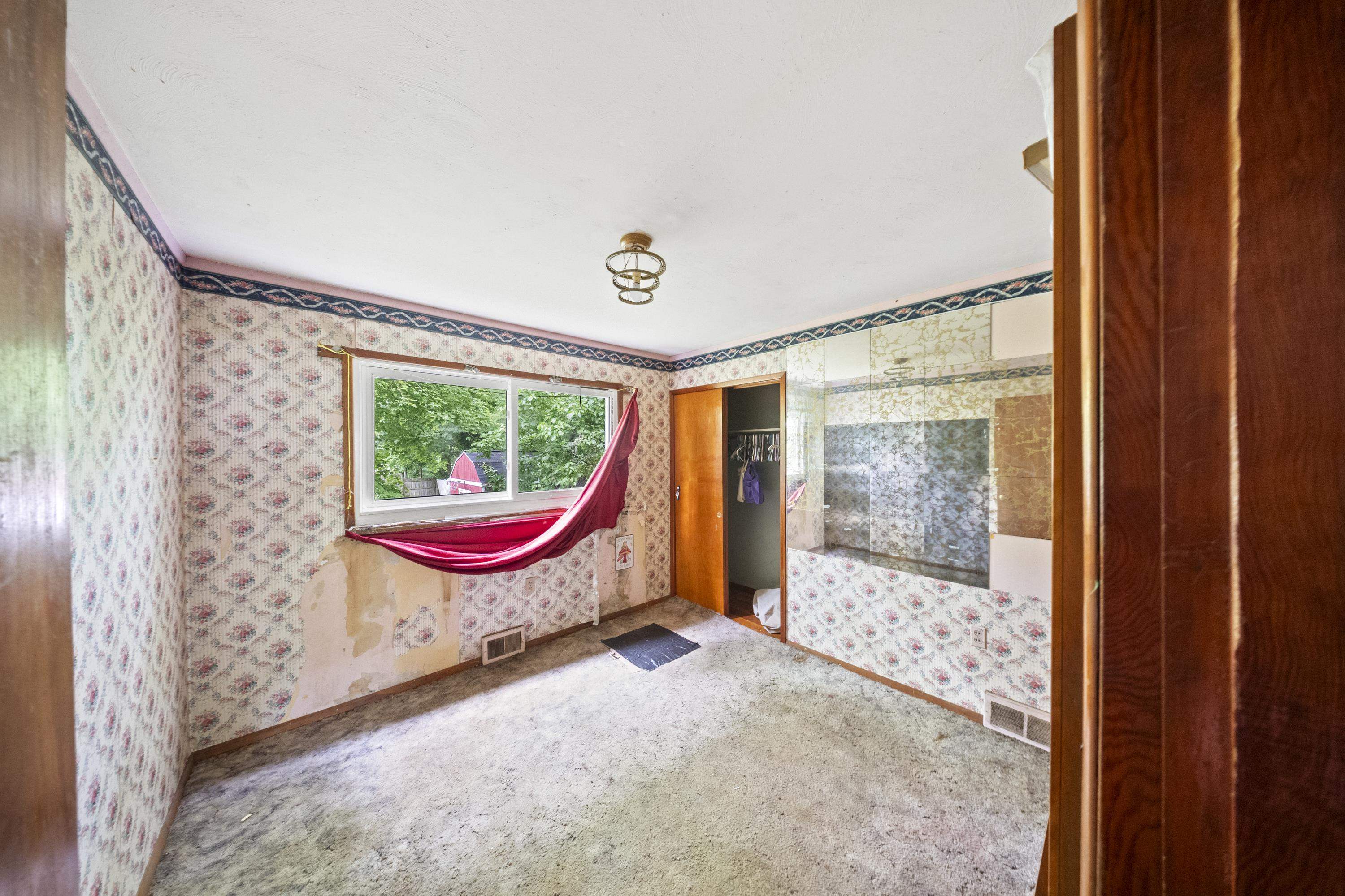 https://zimg.paragon.ice.com/ParagonImages/Property/PH/AABRKY/60798/5/0/0/fe7f1150f33299ea788877ed46ae1f0b/0/824390687d6b18899bc75ebee9a156bf/60798-100b810f-1a80-4cc3-8798-a6d3a0dd0c23.JPG