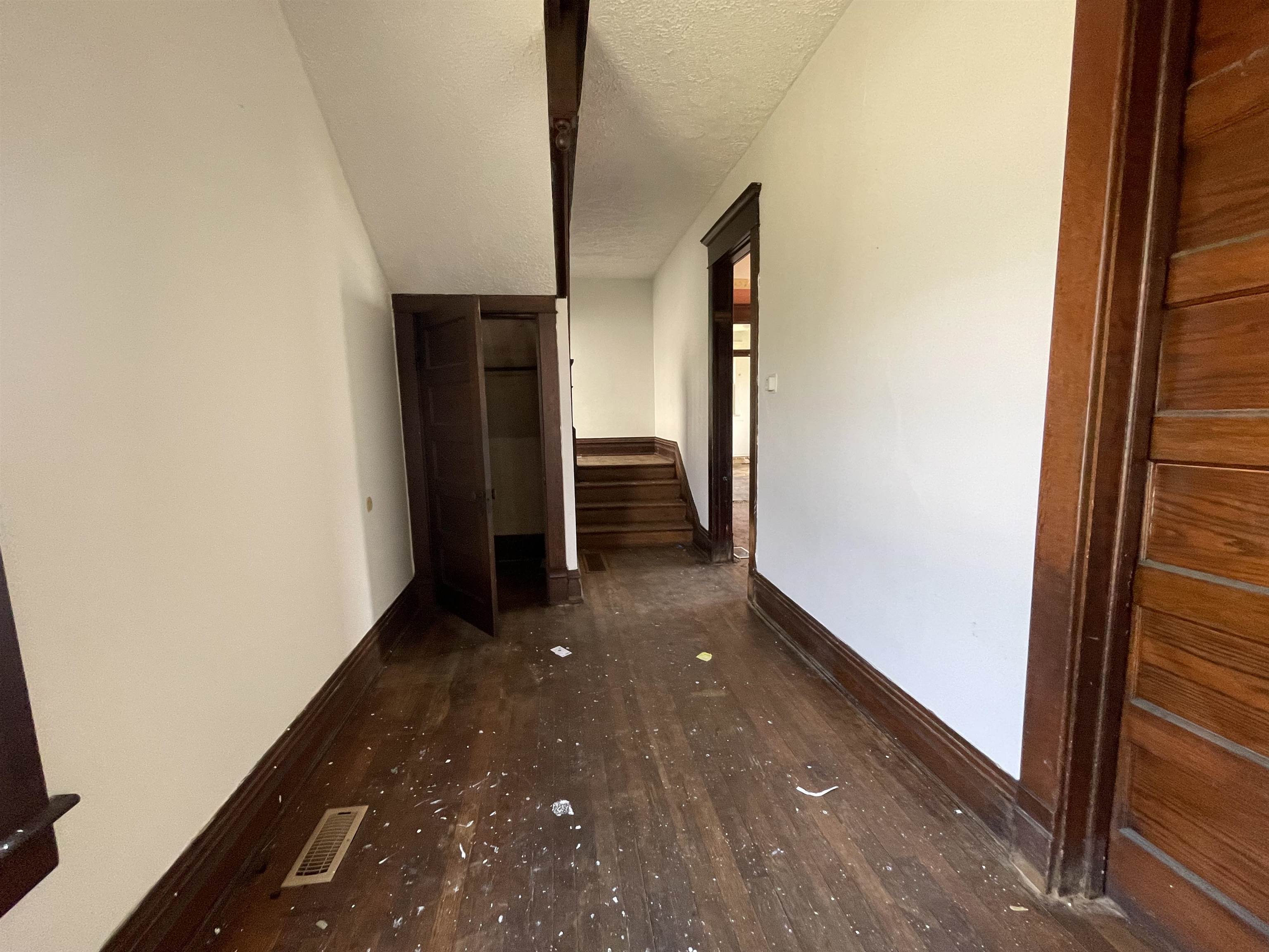 315 Ringo Street