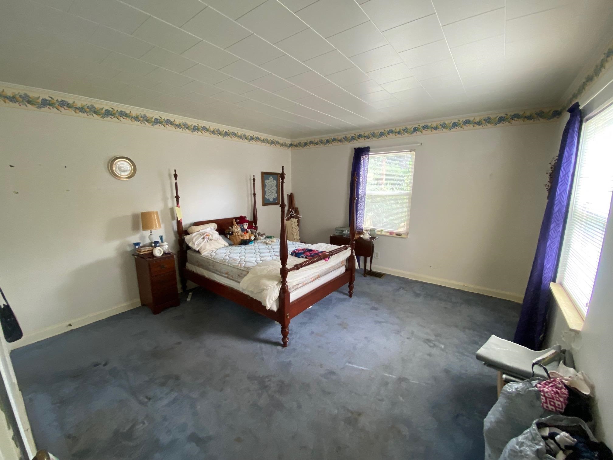 https://zimg.paragon.ice.com/ParagonImages/Property/PH/AABRKY/60801/11/0/0/527cd346e7fa42e3b56a4184e62eef61/0/a19db866ab5506f330f704e9babbbad3/60801-559d5cf1-b6d7-4b93-818e-de72f655f171.JPG