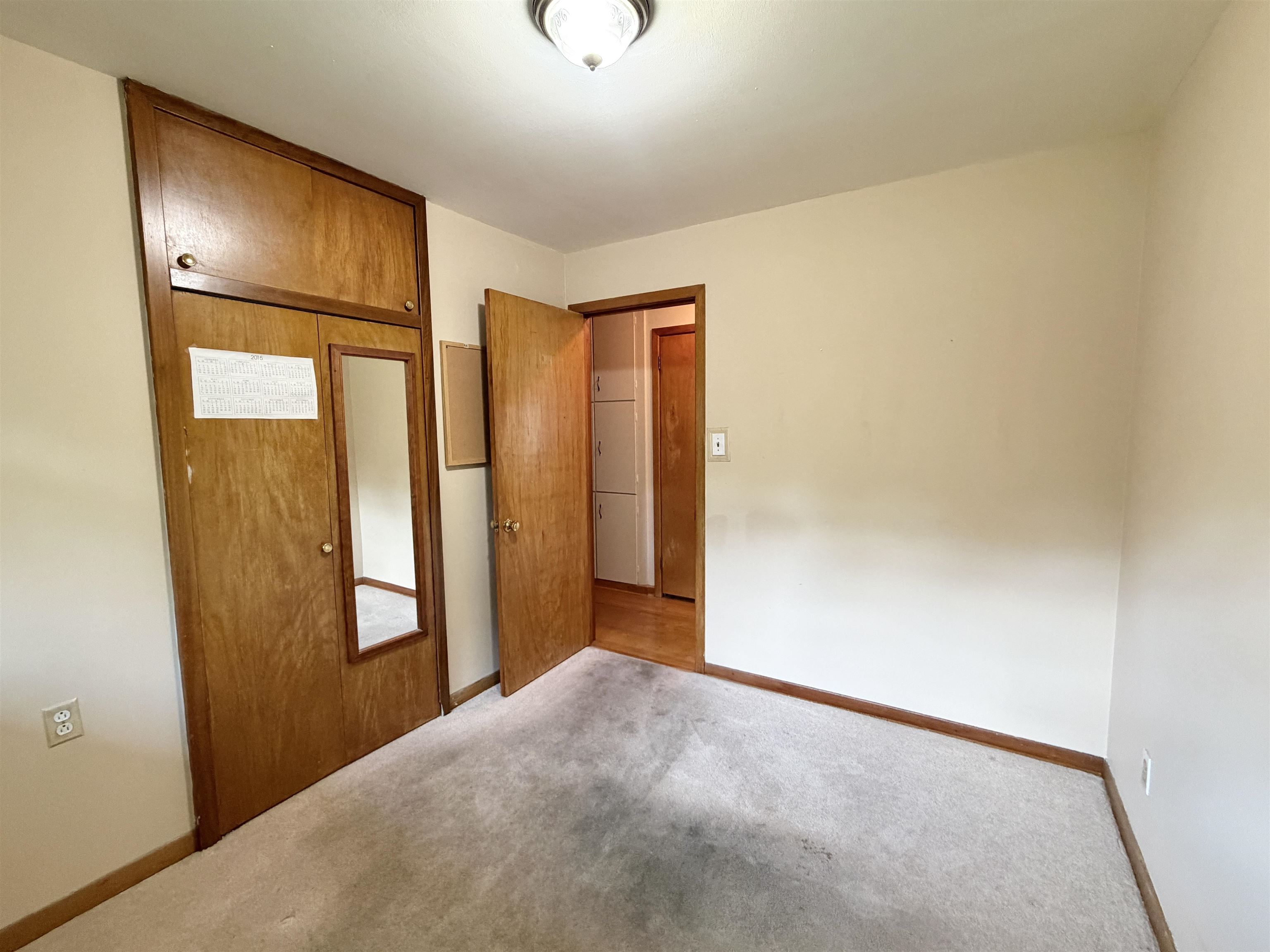 https://zimg.paragon.ice.com/ParagonImages/Property/PH/AABRKY/60804/12/0/0/ae5df3333eafda2704e1f11d9a5e45ee/0/a024a0d3d0b2690641806c948296fb56/60804-286d85f8-825f-4f72-baa7-3610d8134ba1.JPG