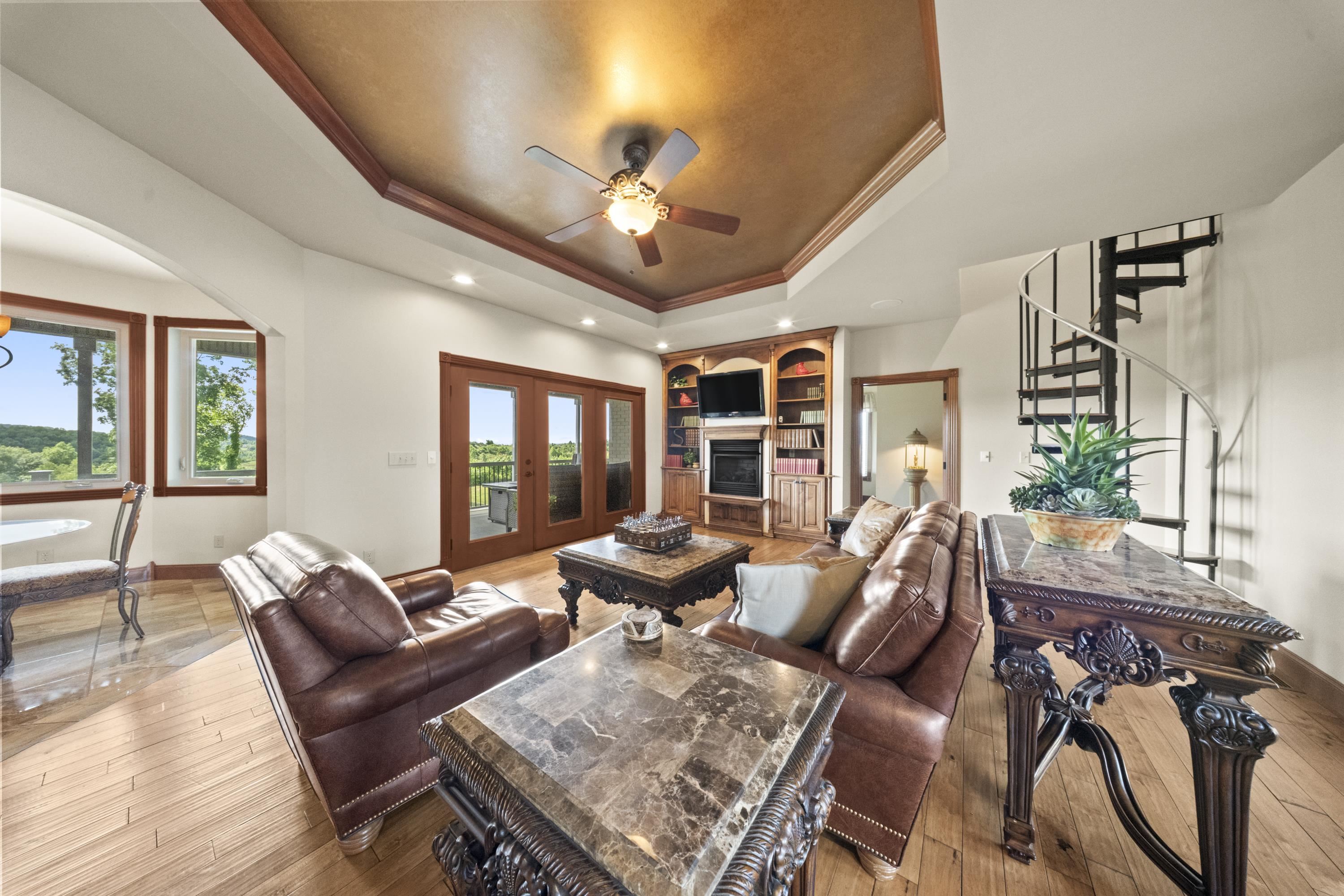 https://zimg.paragon.ice.com/ParagonImages/Property/PH/AABRKY/60805/8/0/0/4e276b17113cd00cca044d34c05a56d1/0/9f6d95c674a1cfc7b9b61bfe425ac494/60805-0e35c5f5-b7e6-4f13-b027-a4447b82af13.JPG