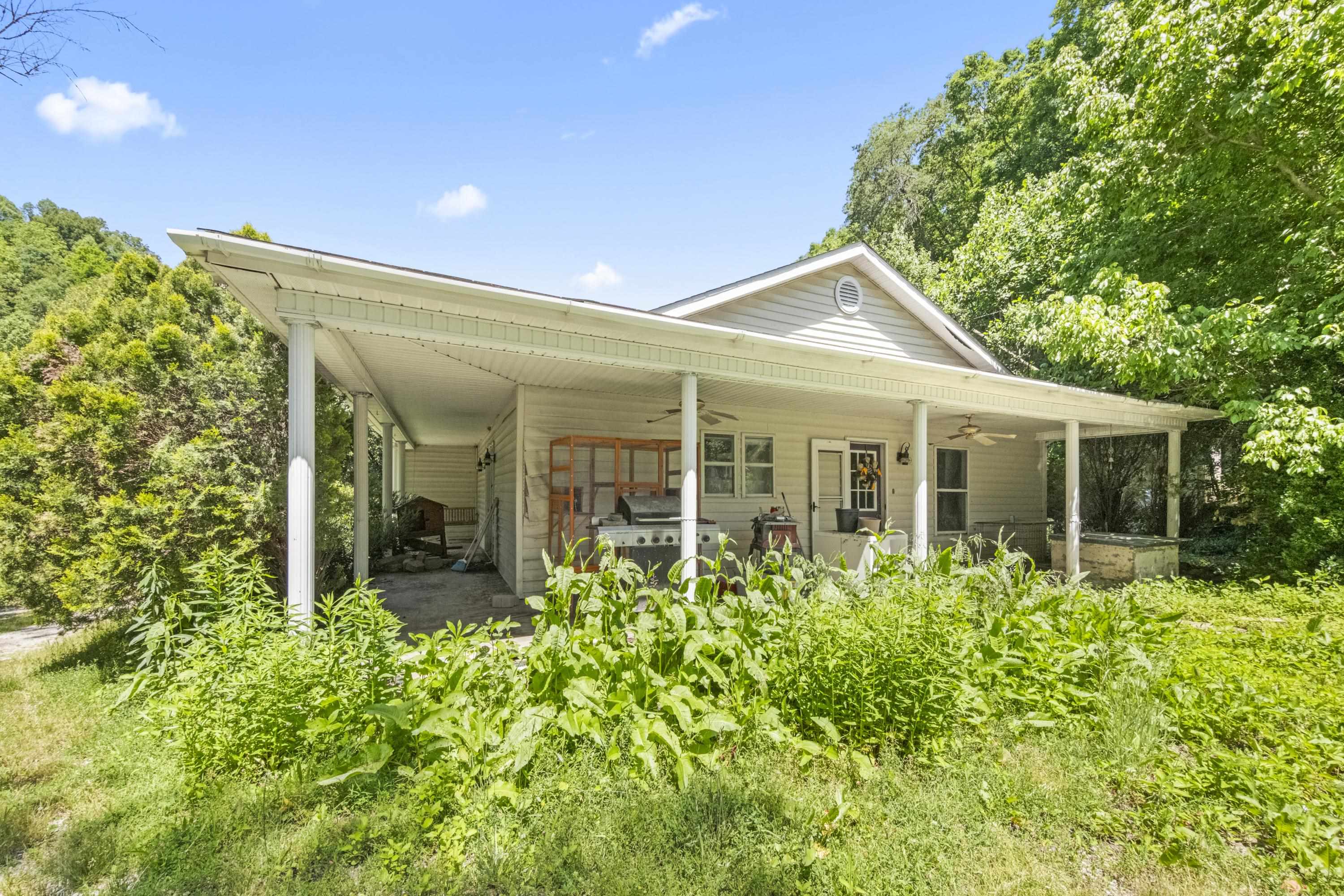 https://zimg.paragon.ice.com/ParagonImages/Property/PH/AABRKY/60810/1/0/0/9c3c7b166456e3046004a10c530752a6/0/f4ce67edbf824edaff49bdf2992ba948/60810-34da7ead-e4d3-4eb8-83bf-fc50d3107ad5.JPG