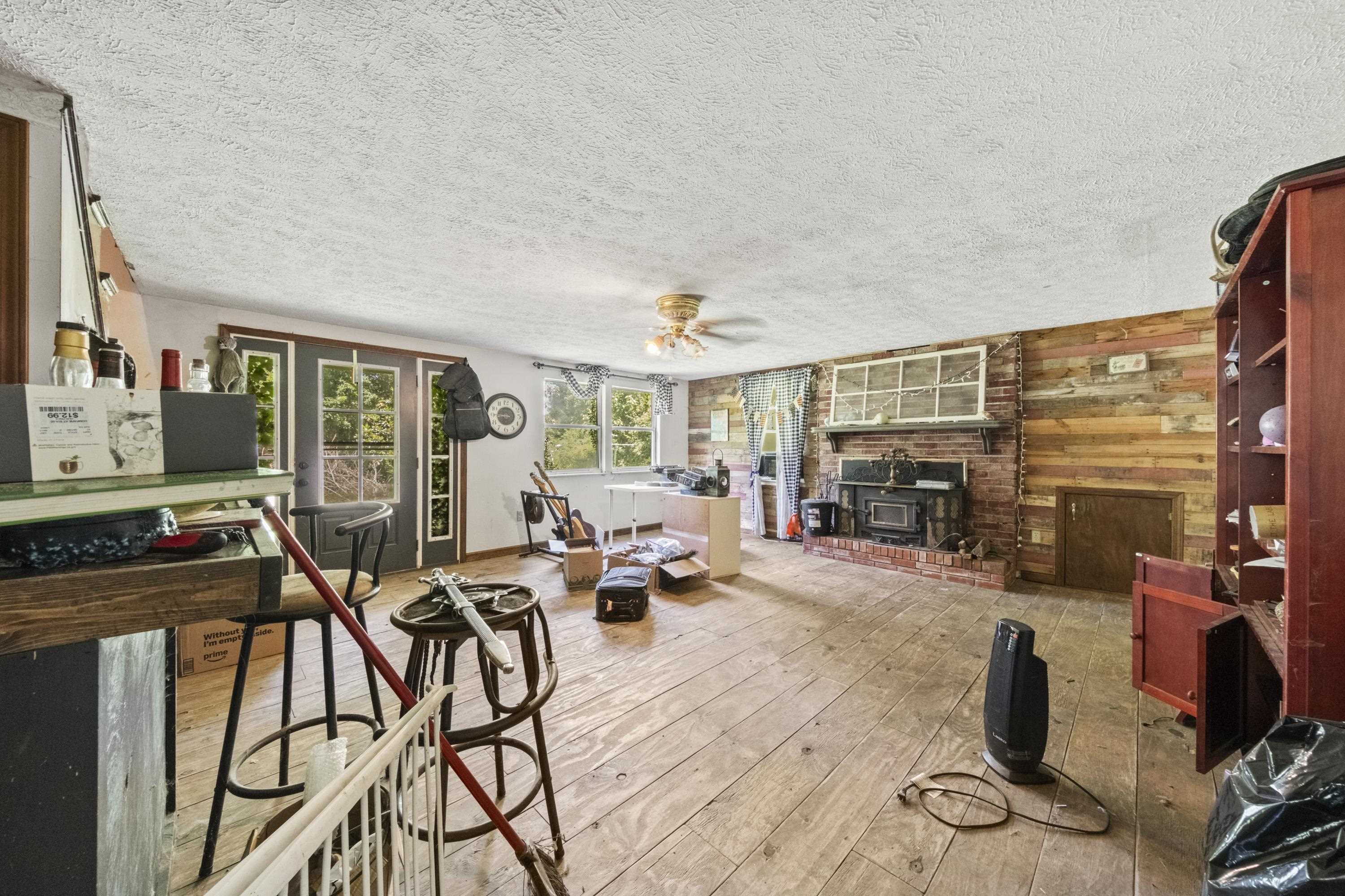 https://zimg.paragon.ice.com/ParagonImages/Property/PH/AABRKY/60810/6/0/0/3b358cfb724e3d6b9dafeddbbef204d1/0/f4ce67edbf824edaff49bdf2992ba948/60810-5007878e-5653-4103-9e12-46bd7330f325.JPG