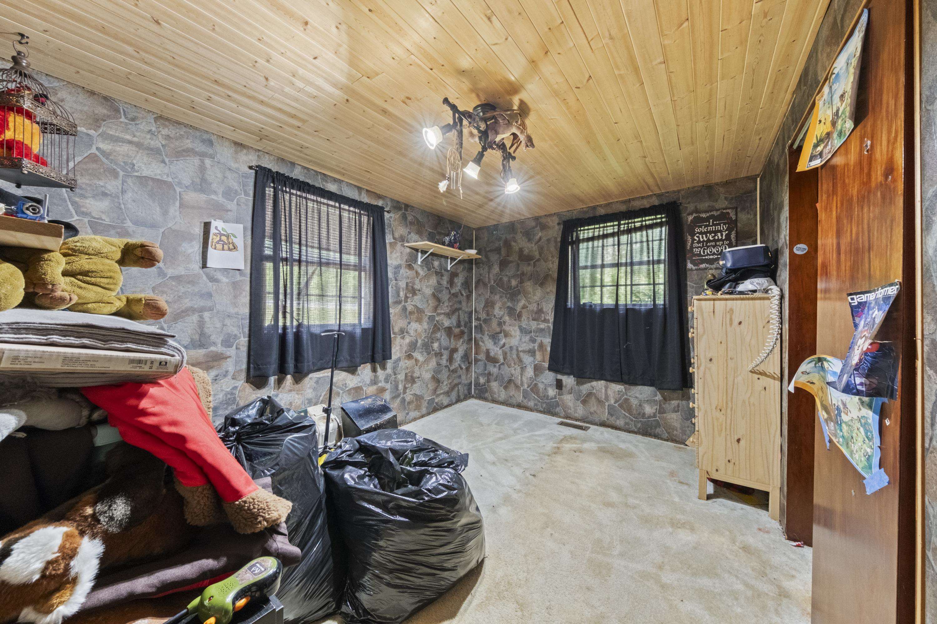 https://zimg.paragon.ice.com/ParagonImages/Property/PH/AABRKY/60810/8/0/0/0099e5f2962b4c13e198172dae11e510/0/f4ce67edbf824edaff49bdf2992ba948/60810-9fcf43ea-c59b-42f1-ac03-85e3dba37fc7.JPG