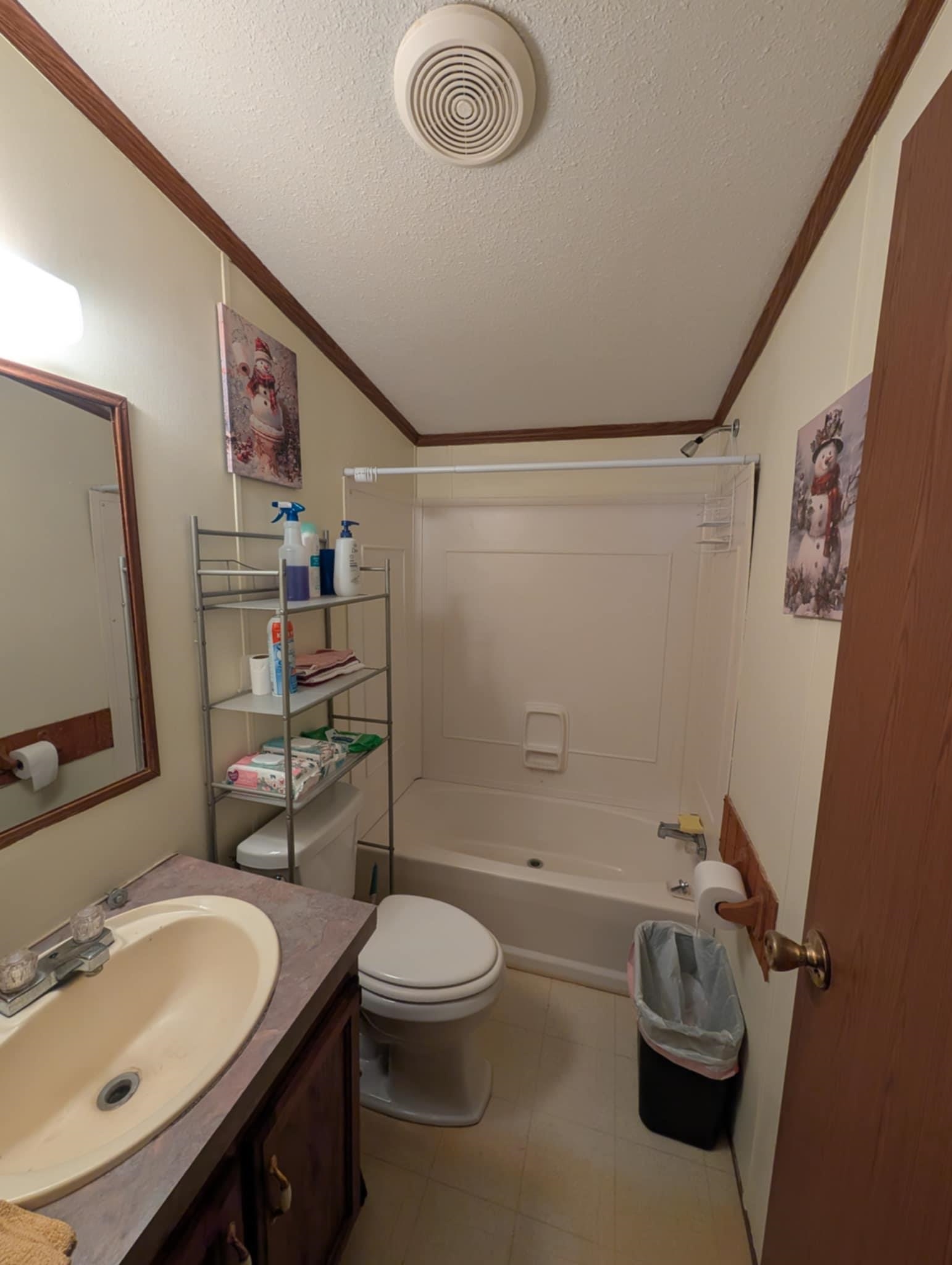 https://zimg.paragon.ice.com/ParagonImages/Property/PH/AABRKY/60813/13/0/0/15e5154ea87bd7eec9378153873fd000/0/84289614981fa05e77c7f101728799be/60813-216e5162-6593-4fbd-bc21-c6a4541ce400.JPG