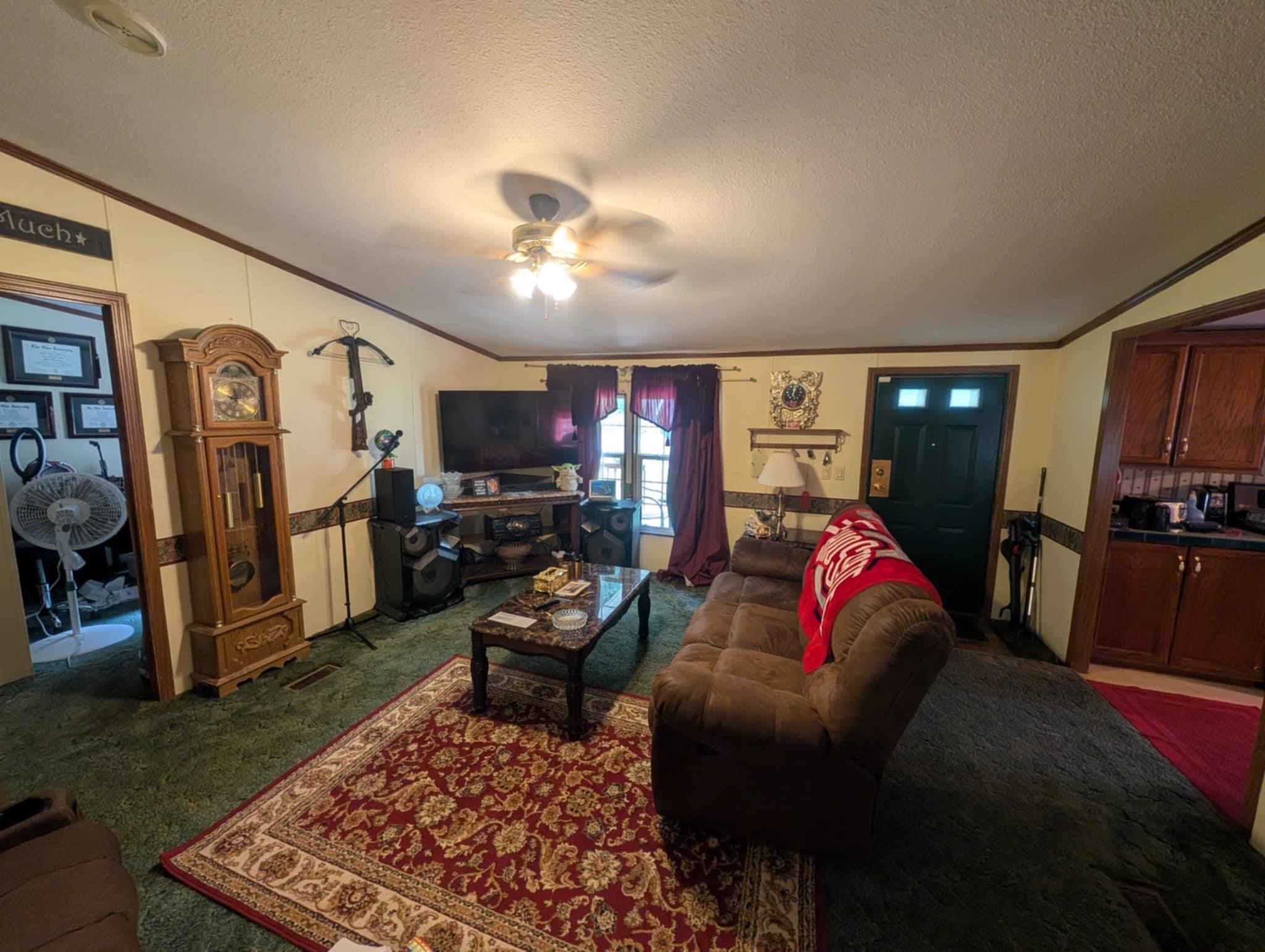 https://zimg.paragon.ice.com/ParagonImages/Property/PH/AABRKY/60813/9/0/0/744374cb74867783c1b3ea64aae80d06/0/84289614981fa05e77c7f101728799be/60813-a9224f1c-618a-45c0-9347-50ffbe191995.JPG