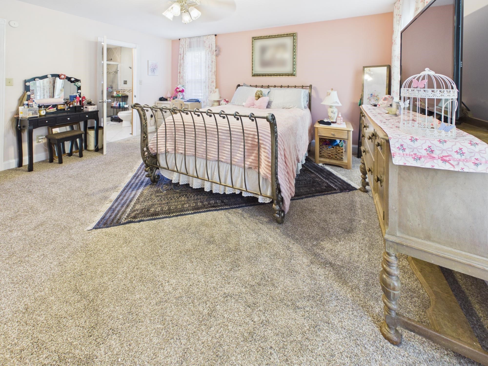 https://zimg.paragon.ice.com/ParagonImages/Property/PH/AABRKY/60818/2/0/0/9ba129c7d8defa94637f752f57b156d3/0/dba3f504d98b02b310b26e6ed3b07051/60818-2015cfd5-53fb-46f3-9914-b5930b662ad6.JPG