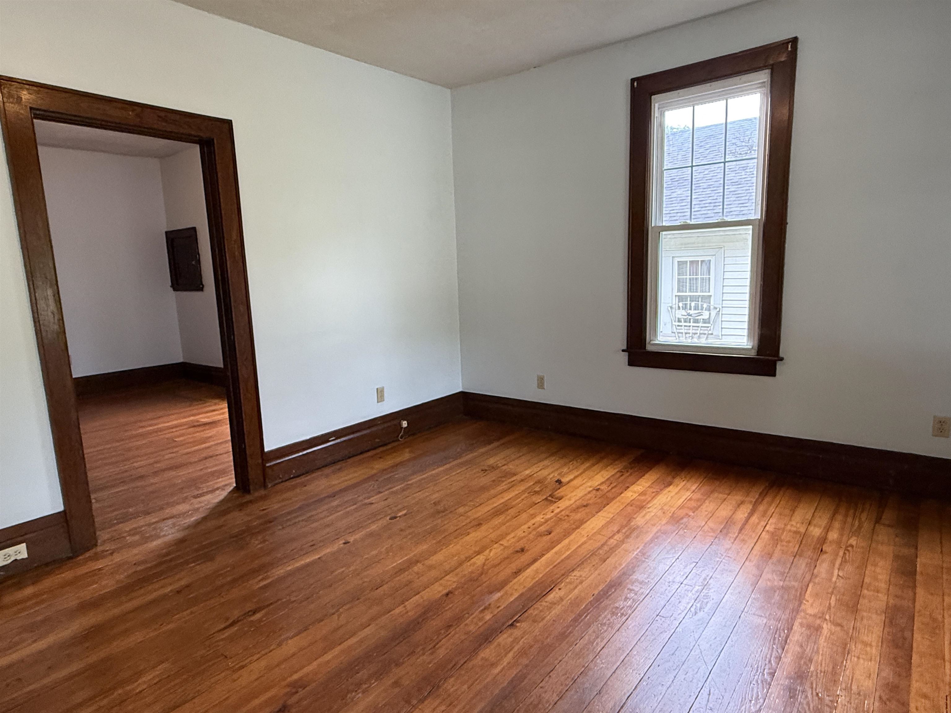 https://zimg.paragon.ice.com/ParagonImages/Property/PH/AABRKY/60822/10/0/0/ae74a220c035e9bfdc9a04a8845faf49/0/659d399f83fb2faae8042225c56c7b5a/60822-dcb9f5b6-cb71-43a2-9da2-0f2ae3493563.JPG
