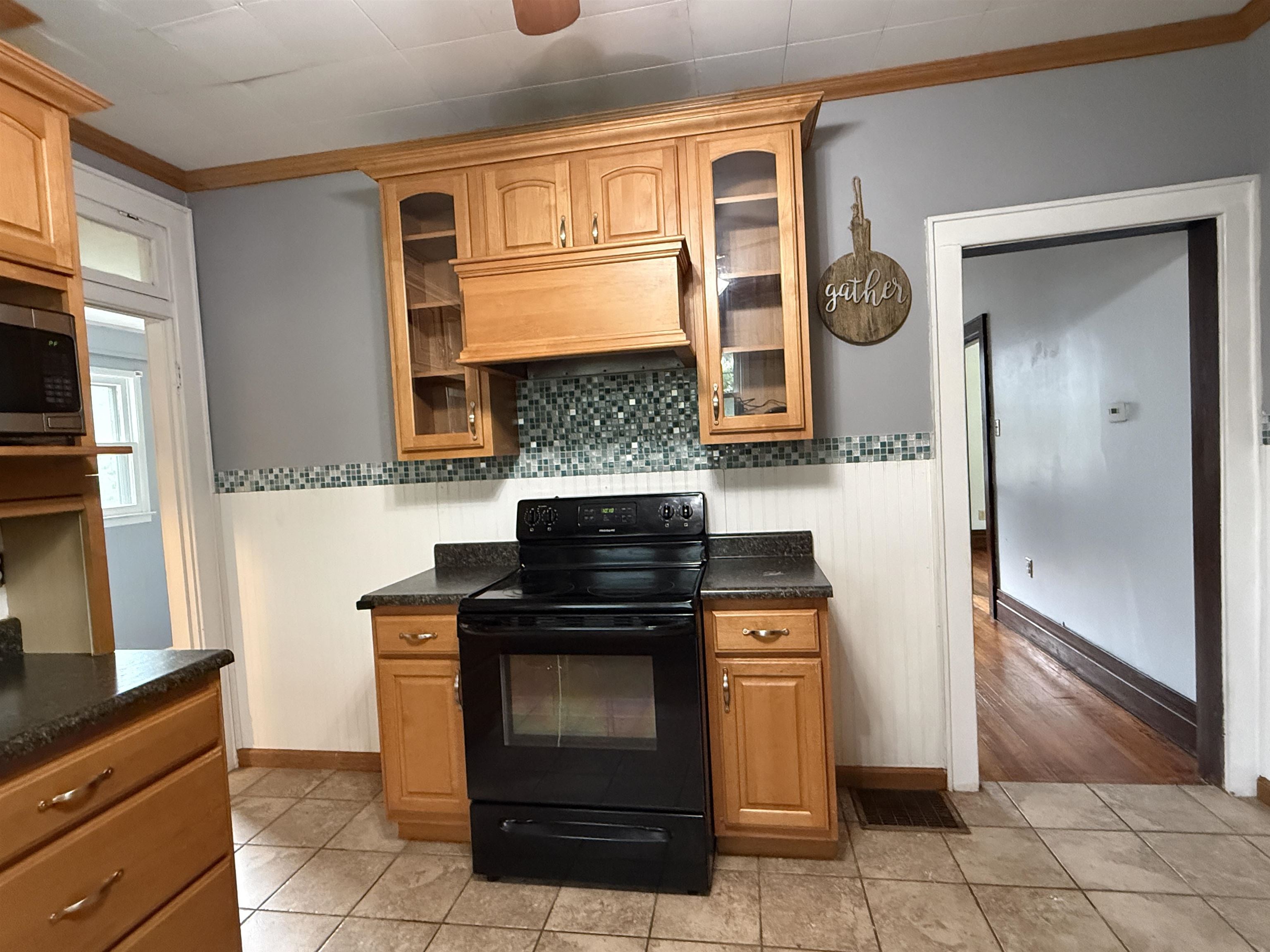 https://zimg.paragon.ice.com/ParagonImages/Property/PH/AABRKY/60822/12/0/0/92b4b04cff7acc7ec9befe5d988997d6/0/659d399f83fb2faae8042225c56c7b5a/60822-dc6c3c7f-3fdf-4cad-bf19-7faf2de1f325.JPG