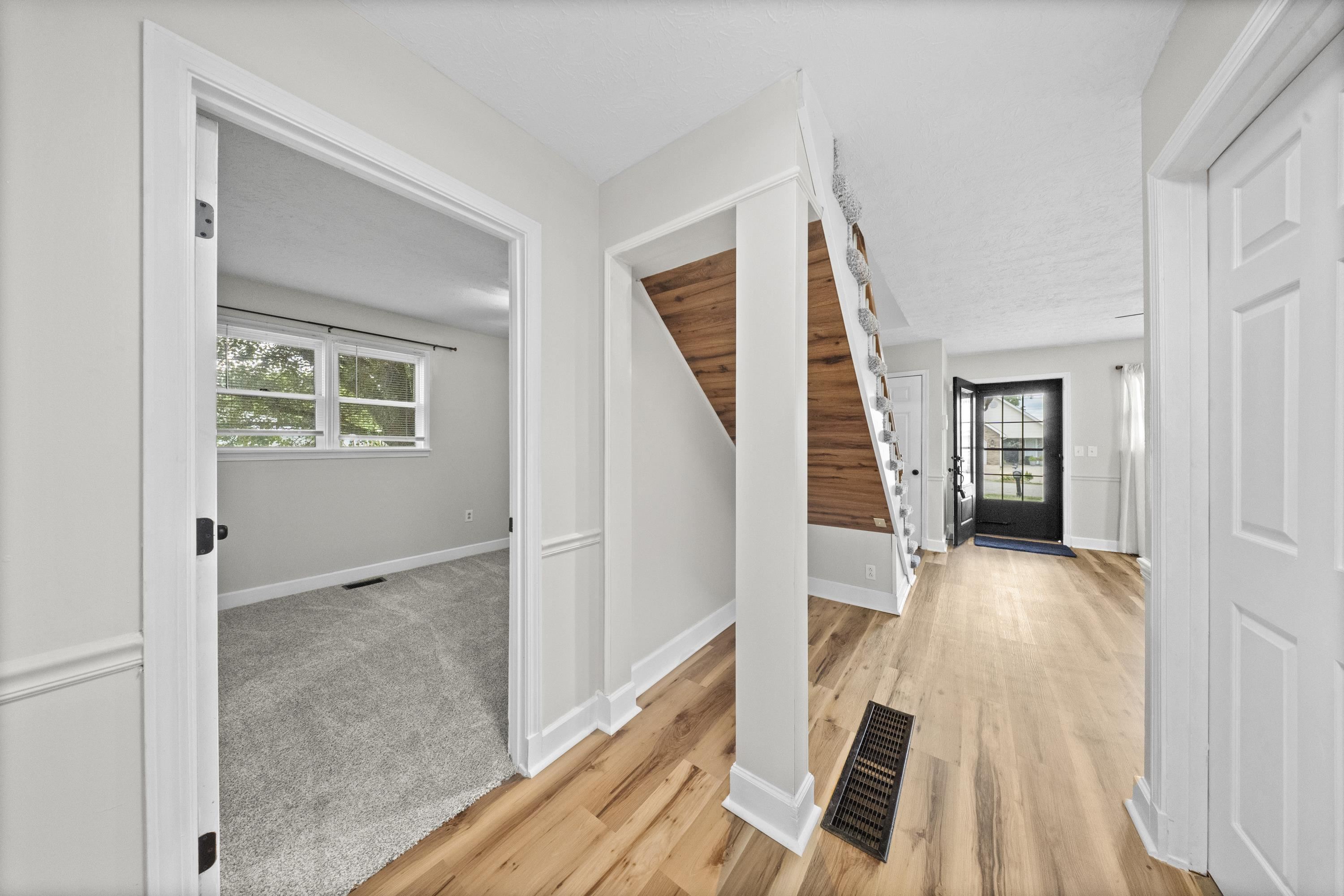 https://zimg.paragon.ice.com/ParagonImages/Property/PH/AABRKY/60828/9/0/0/ac828748096315709b83cff67e720c7f/0/b94511fc224a4d81ec1fc47609ba5114/60828-122d5086-0e25-434f-b309-12c9a09ab81f.JPG