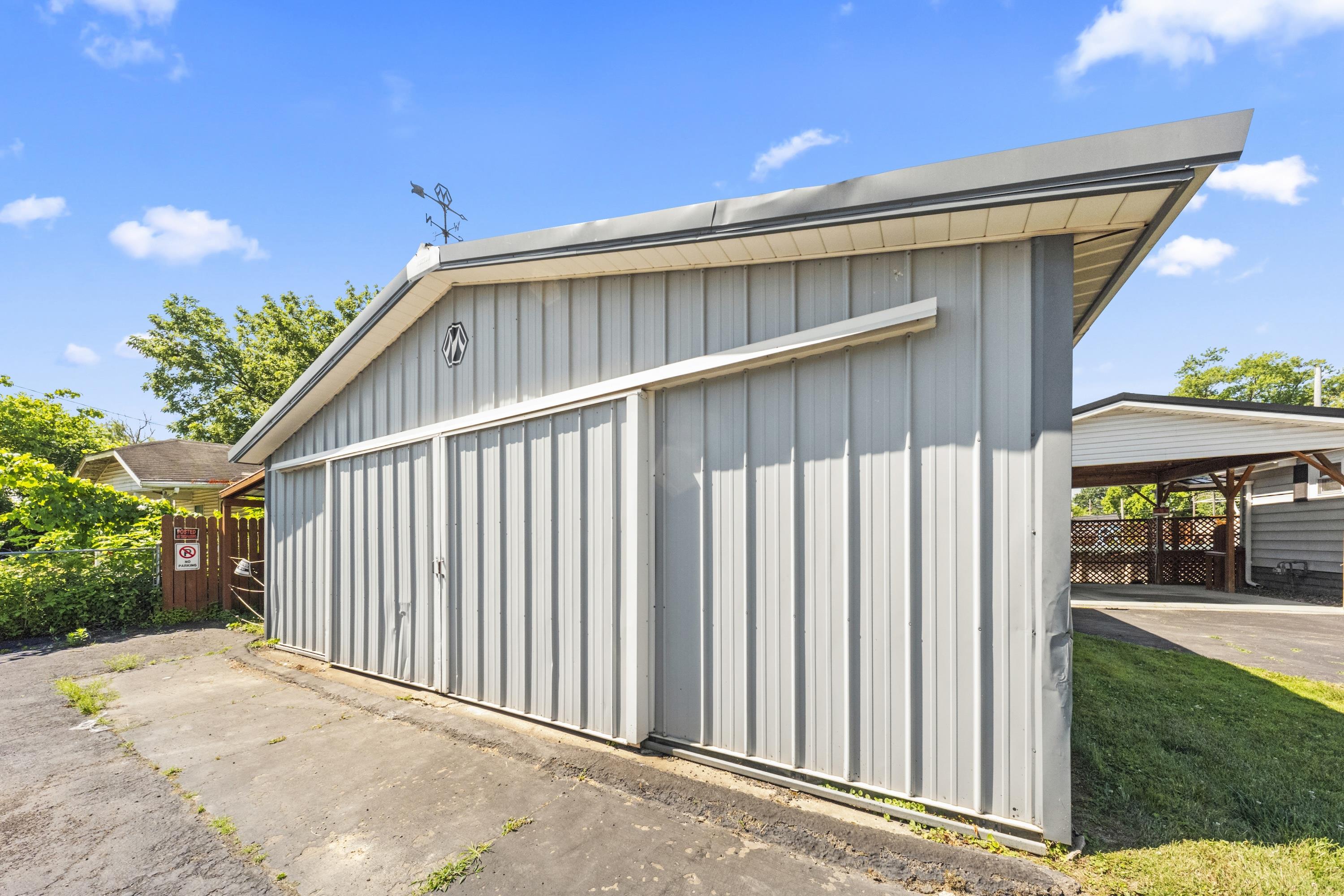 https://zimg.paragon.ice.com/ParagonImages/Property/PH/AABRKY/60829/1/0/0/1e3f79e82811265ce318a19aad2fddc1/0/55197f979df810c59d49266ef07fe63b/60829-ac6116f2-b043-4e32-9d57-85d60a5de9a0.JPG